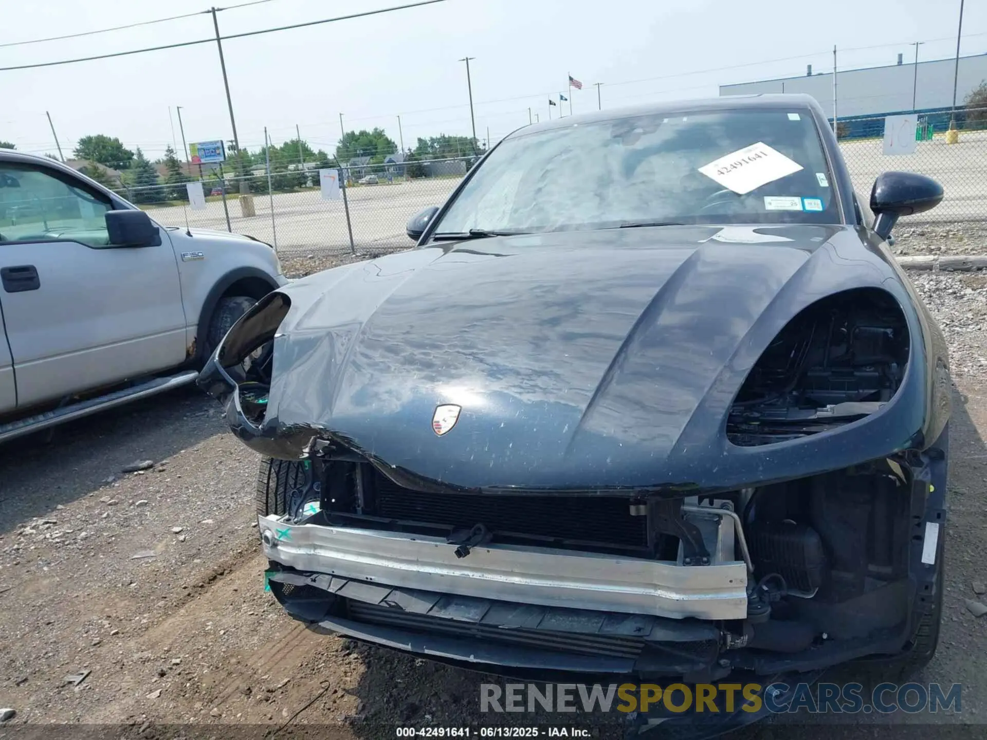 12 Фотография поврежденного автомобиля WP1AA2A51LLB10709 PORSCHE MACAN 2020