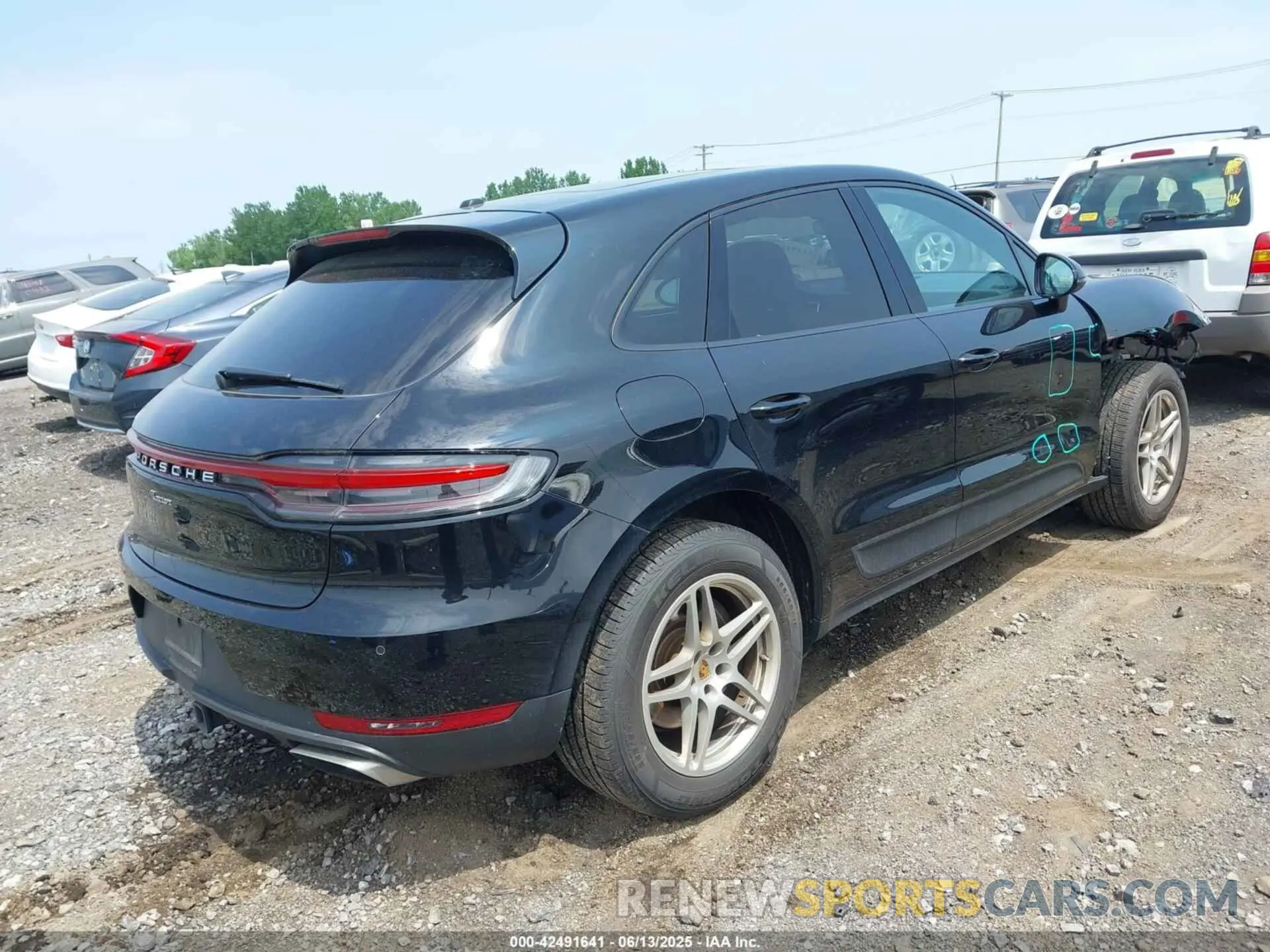 4 Фотография поврежденного автомобиля WP1AA2A51LLB10709 PORSCHE MACAN 2020