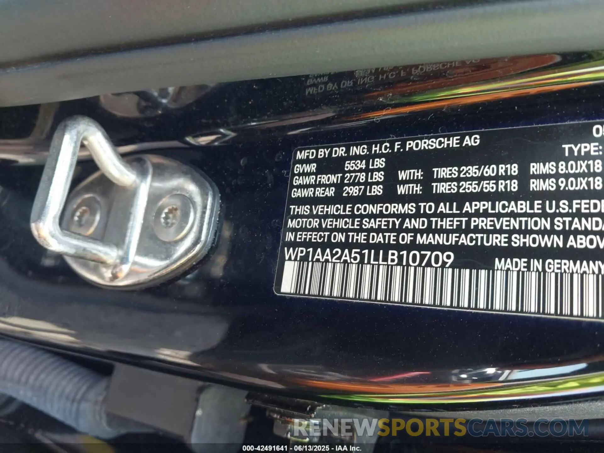 9 Фотография поврежденного автомобиля WP1AA2A51LLB10709 PORSCHE MACAN 2020