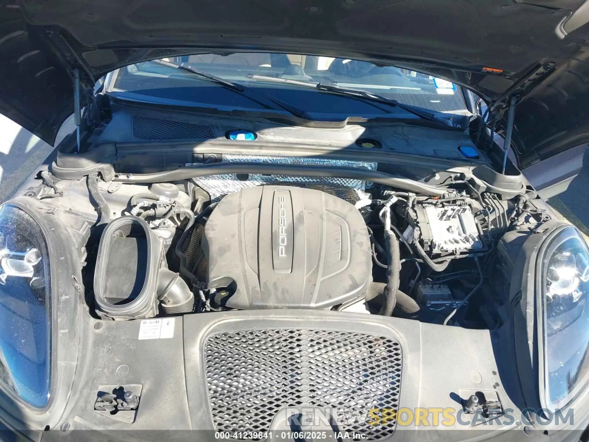 10 Photograph of a damaged car WP1AA2A54LLB05715 PORSCHE MACAN 2020