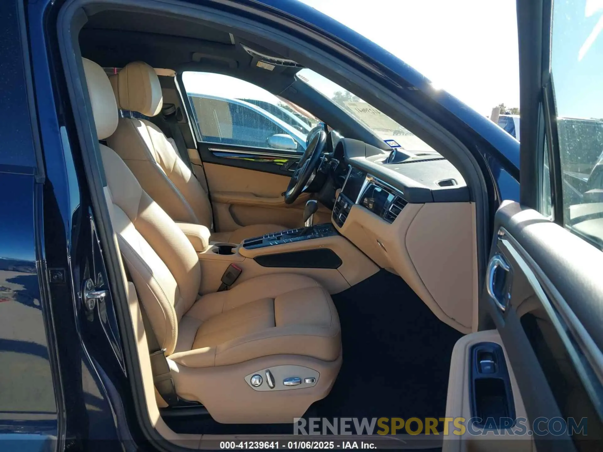 5 Photograph of a damaged car WP1AA2A54LLB05715 PORSCHE MACAN 2020
