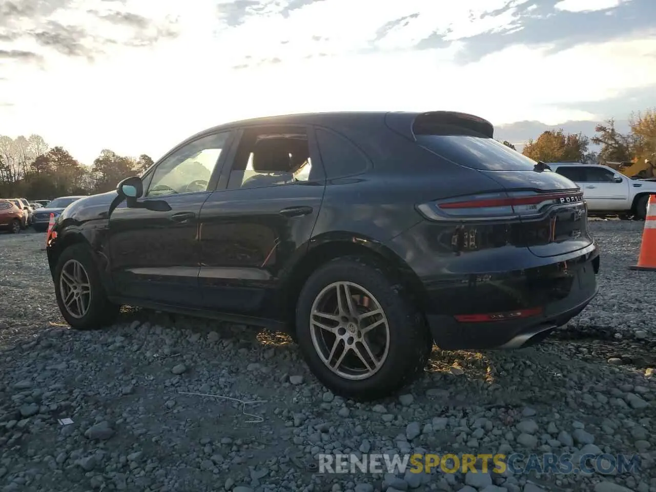 2 Фотография поврежденного автомобиля WP1AA2A54LLB06024 PORSCHE MACAN 2020