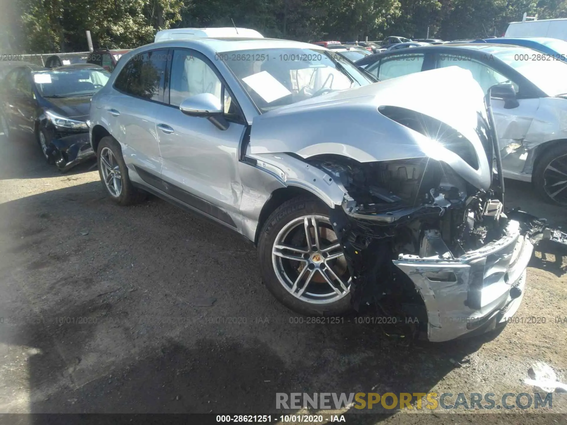 1 Photograph of a damaged car WP1AA2A54LLB08985 PORSCHE MACAN 2020
