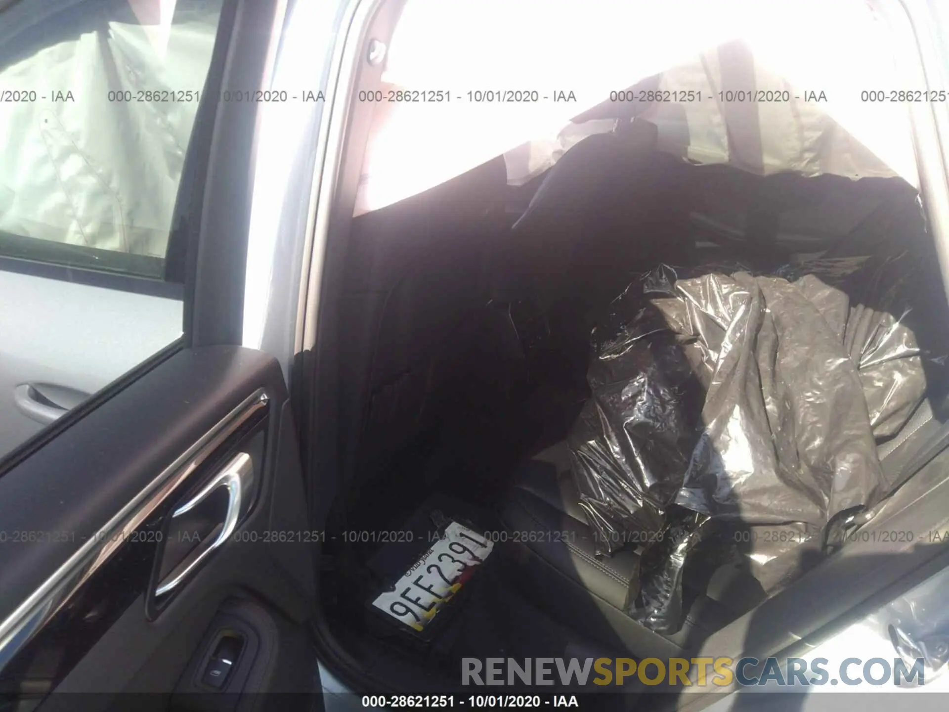 8 Photograph of a damaged car WP1AA2A54LLB08985 PORSCHE MACAN 2020