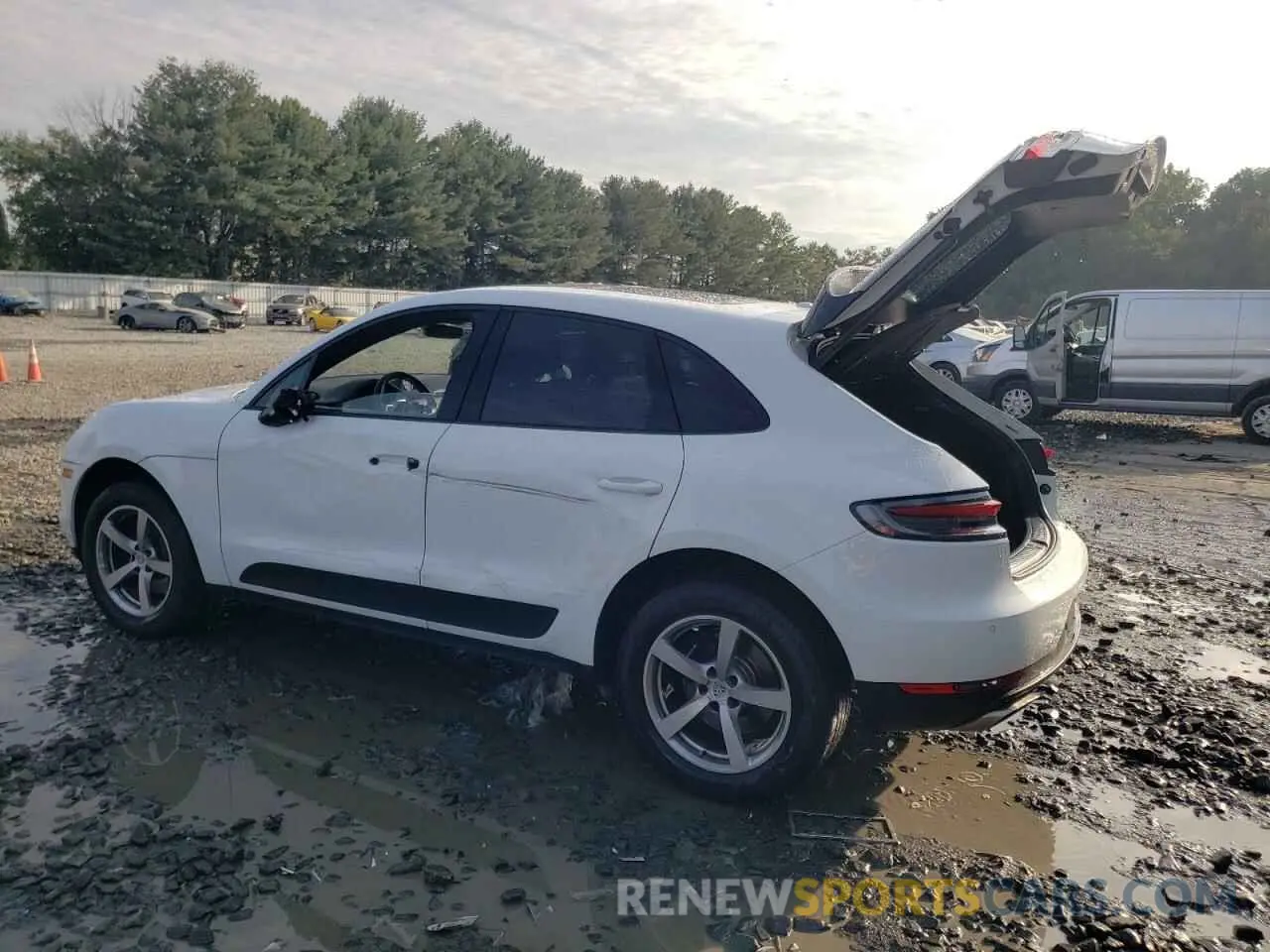 2 Фотография поврежденного автомобиля WP1AA2A54LLB12938 PORSCHE MACAN 2020