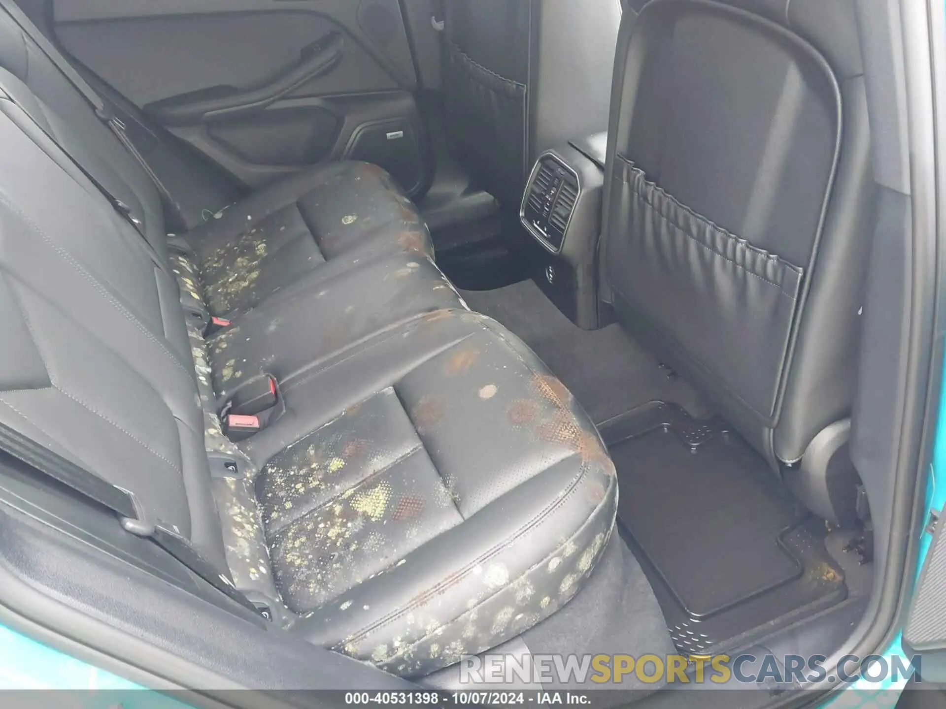 8 Photograph of a damaged car WP1AA2A55LLB10325 PORSCHE MACAN 2020