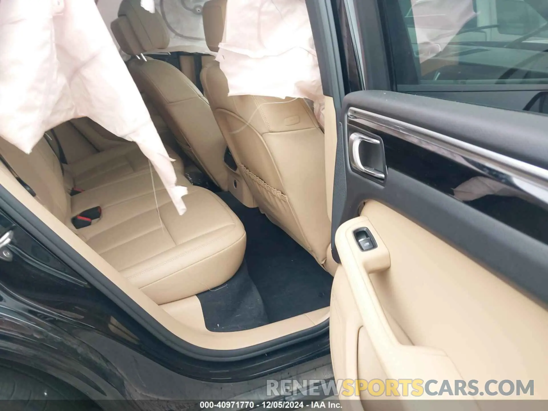 8 Photograph of a damaged car WP1AA2A55LLB10888 PORSCHE MACAN 2020