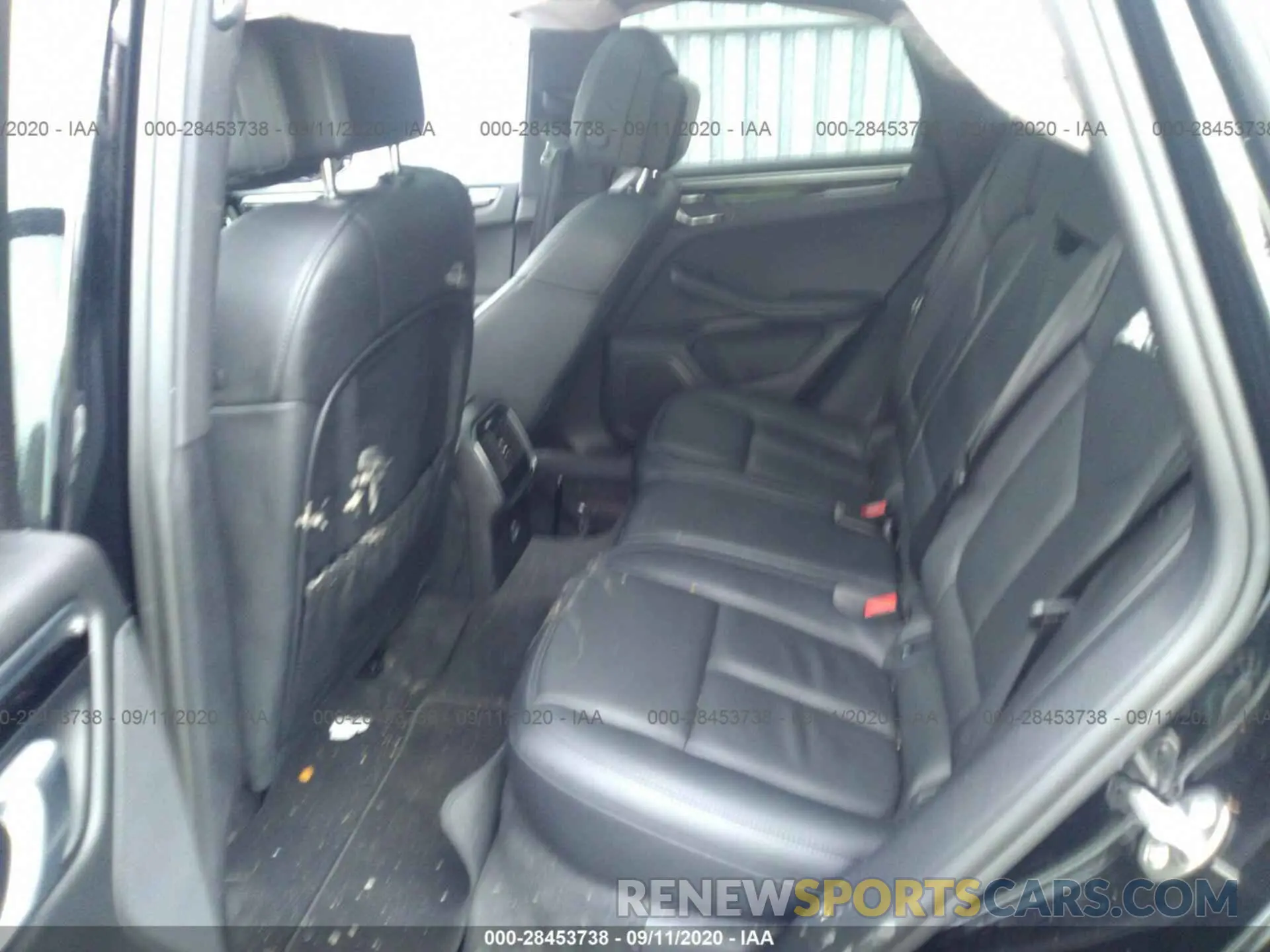 8 Photograph of a damaged car WP1AA2A56LLB08597 PORSCHE MACAN 2020