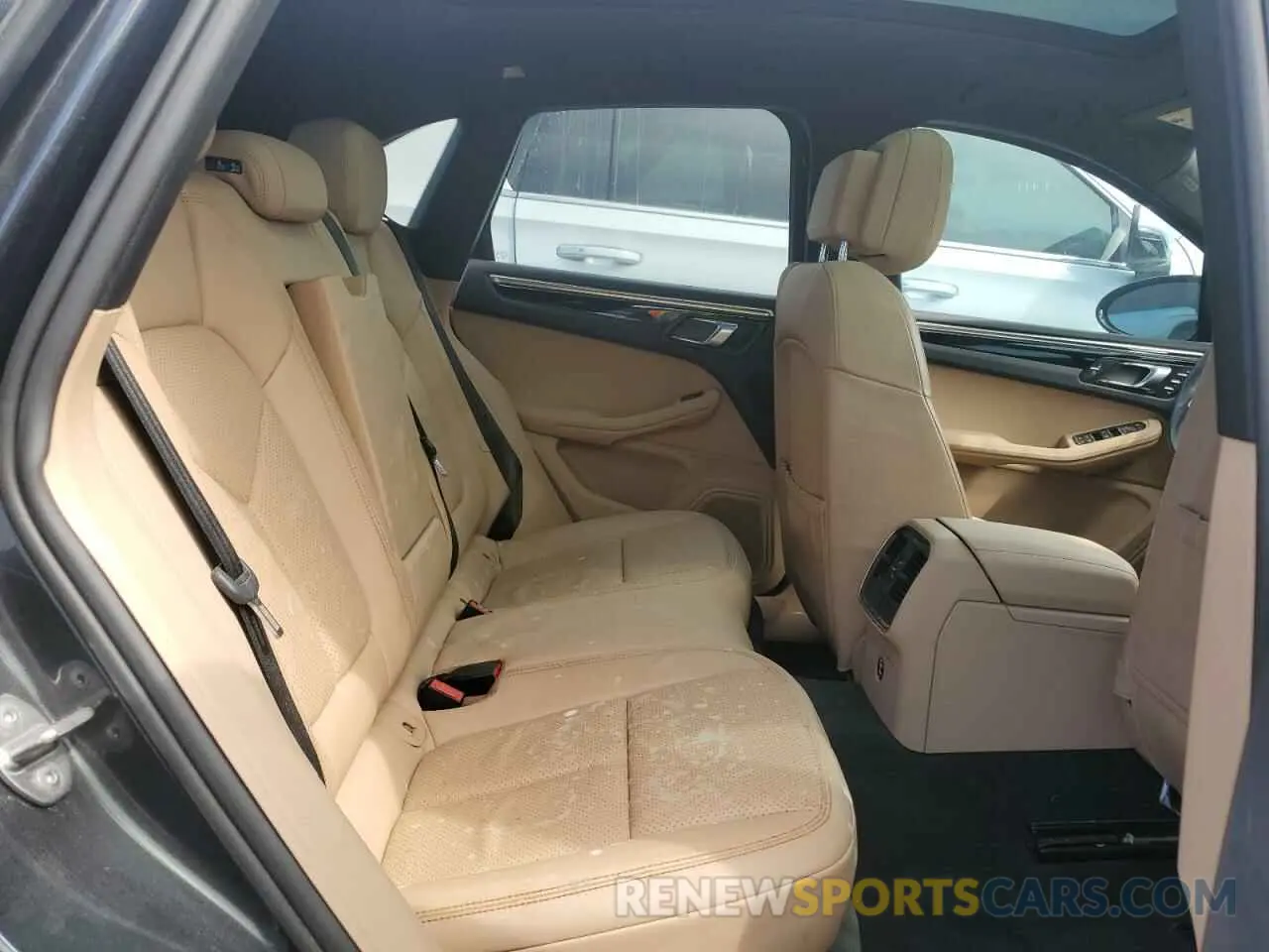 11 Photograph of a damaged car WP1AA2A57LLB07233 PORSCHE MACAN 2020