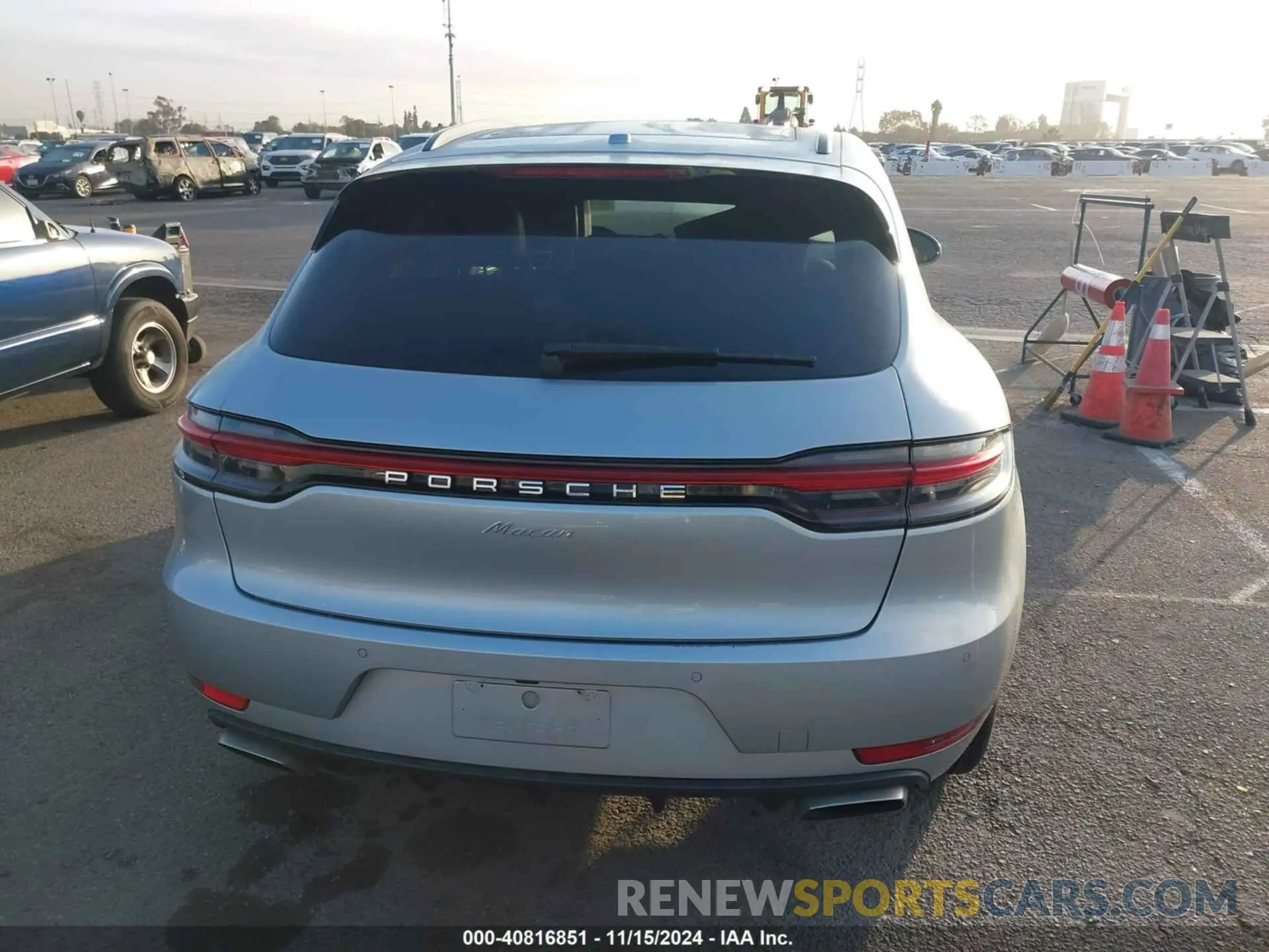 16 Фотография поврежденного автомобиля WP1AA2A58LLB09458 PORSCHE MACAN 2020