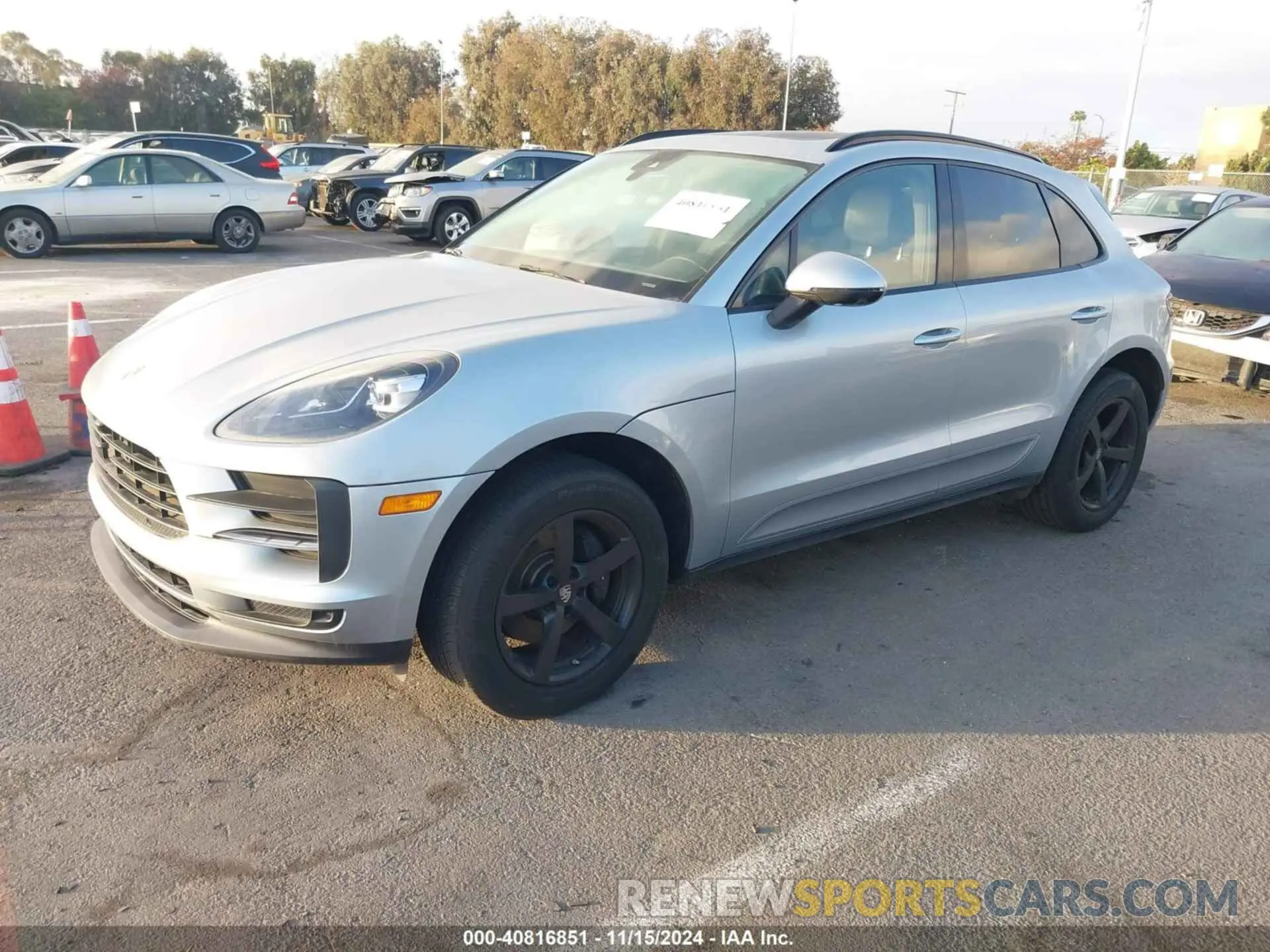 2 Фотография поврежденного автомобиля WP1AA2A58LLB09458 PORSCHE MACAN 2020