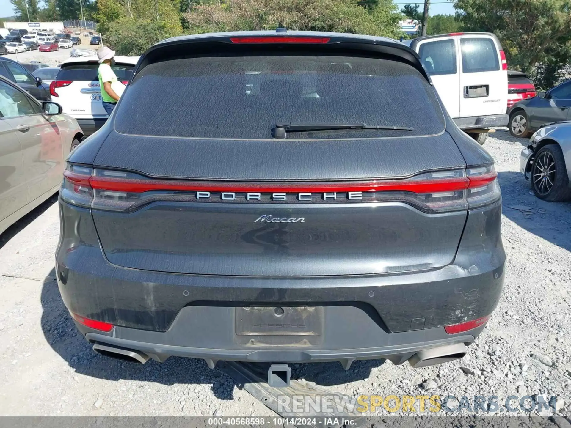 16 Photograph of a damaged car WP1AA2A59LLB00963 PORSCHE MACAN 2020
