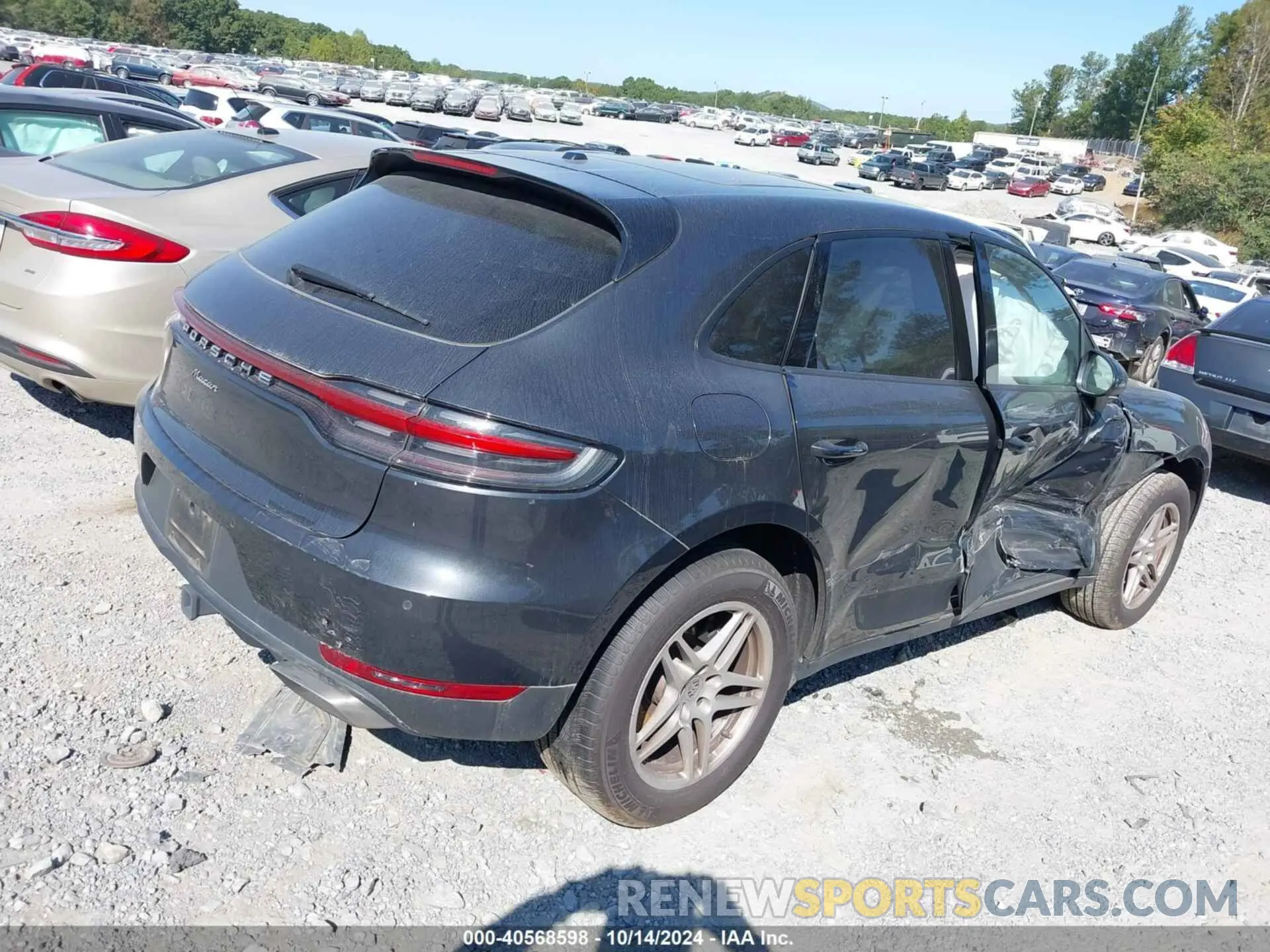 4 Photograph of a damaged car WP1AA2A59LLB00963 PORSCHE MACAN 2020