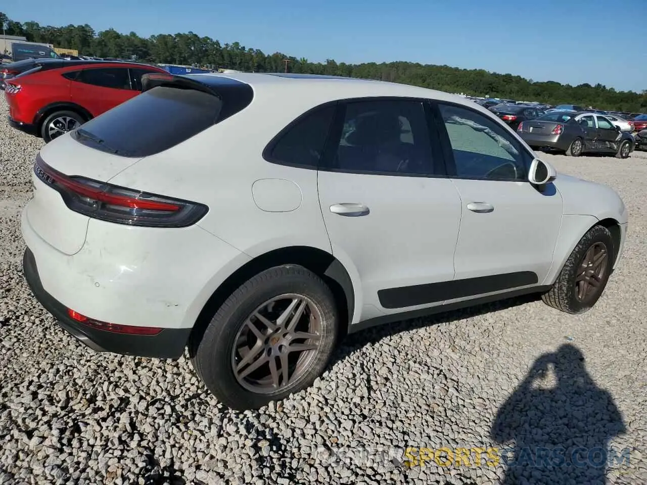 3 Photograph of a damaged car WP1AA2A59LLB10683 PORSCHE MACAN 2020