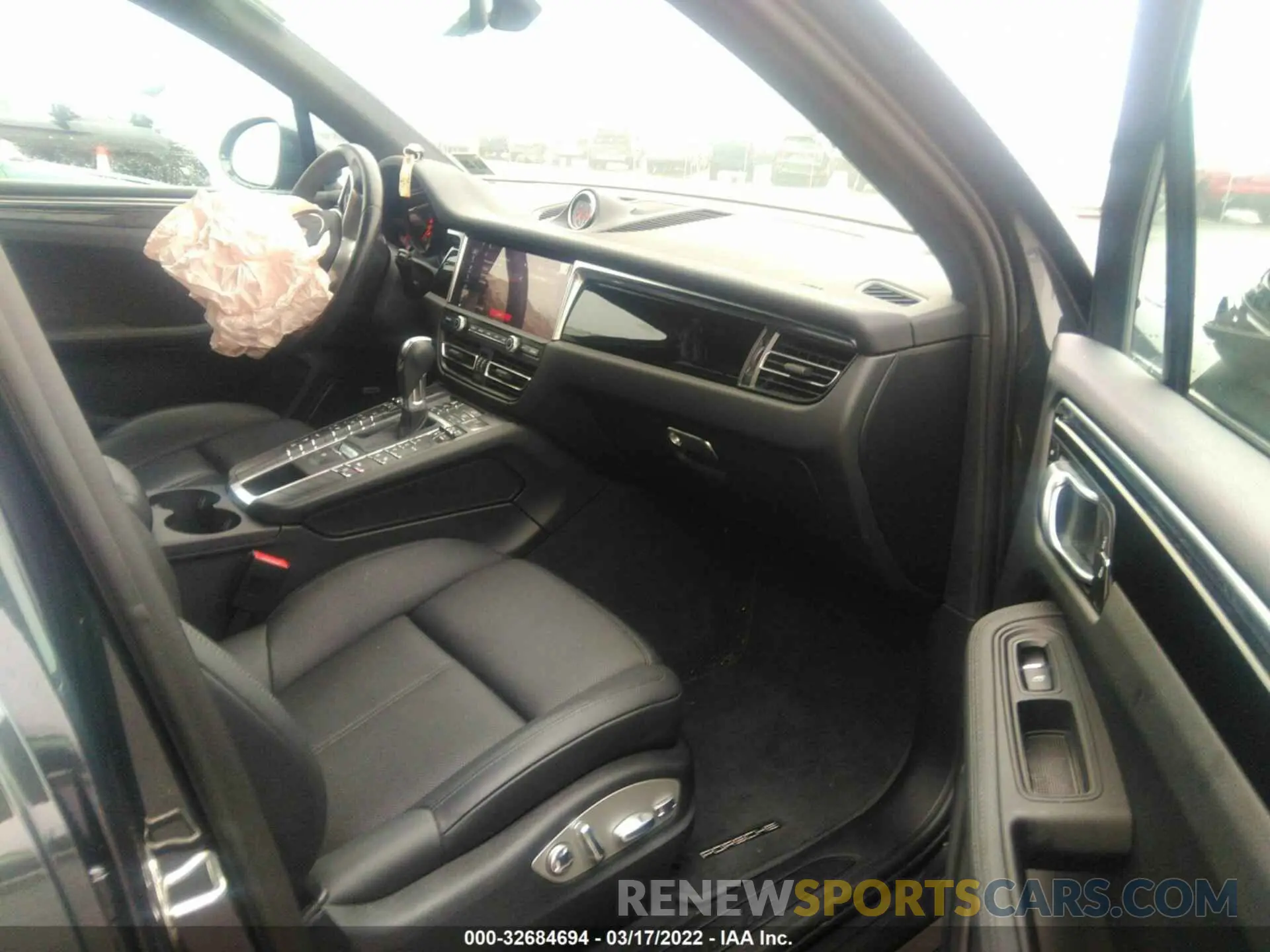 5 Photograph of a damaged car WP1AA2A59LLB13793 PORSCHE MACAN 2020