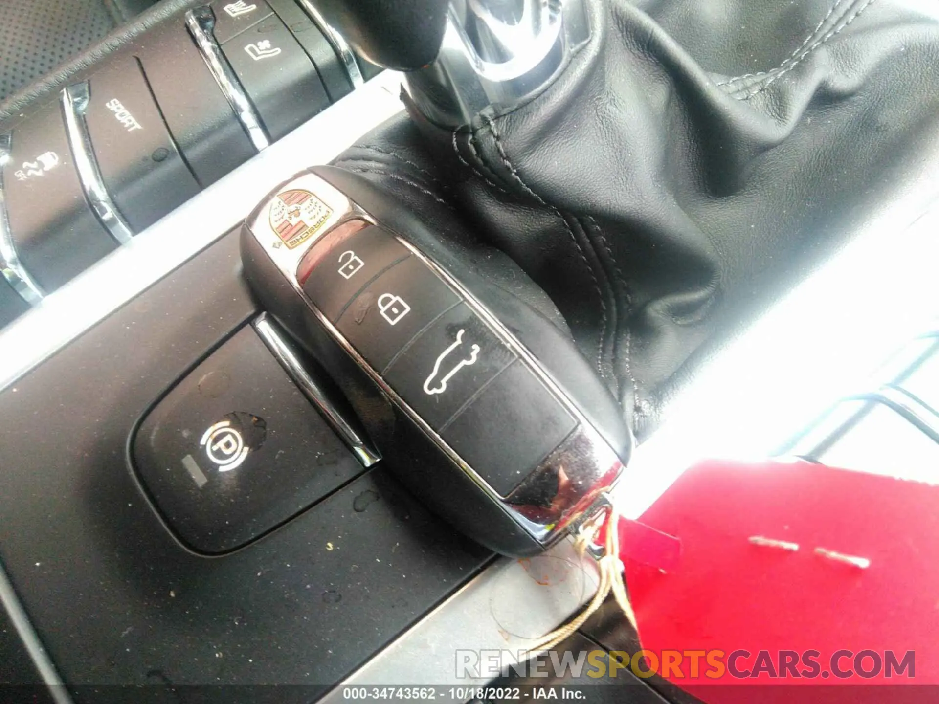 11 Photograph of a damaged car WP1AB2A52LLB35972 PORSCHE MACAN 2020