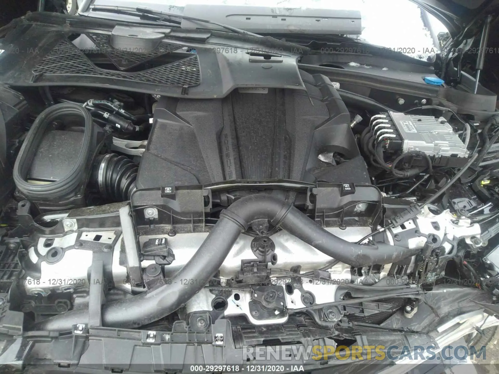 10 Photograph of a damaged car WP1AB2A57LLB31836 PORSCHE MACAN 2020