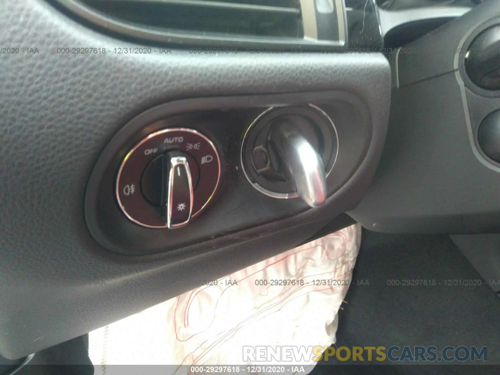 11 Photograph of a damaged car WP1AB2A57LLB31836 PORSCHE MACAN 2020