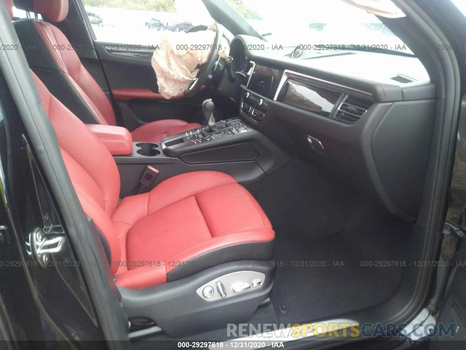 5 Photograph of a damaged car WP1AB2A57LLB31836 PORSCHE MACAN 2020