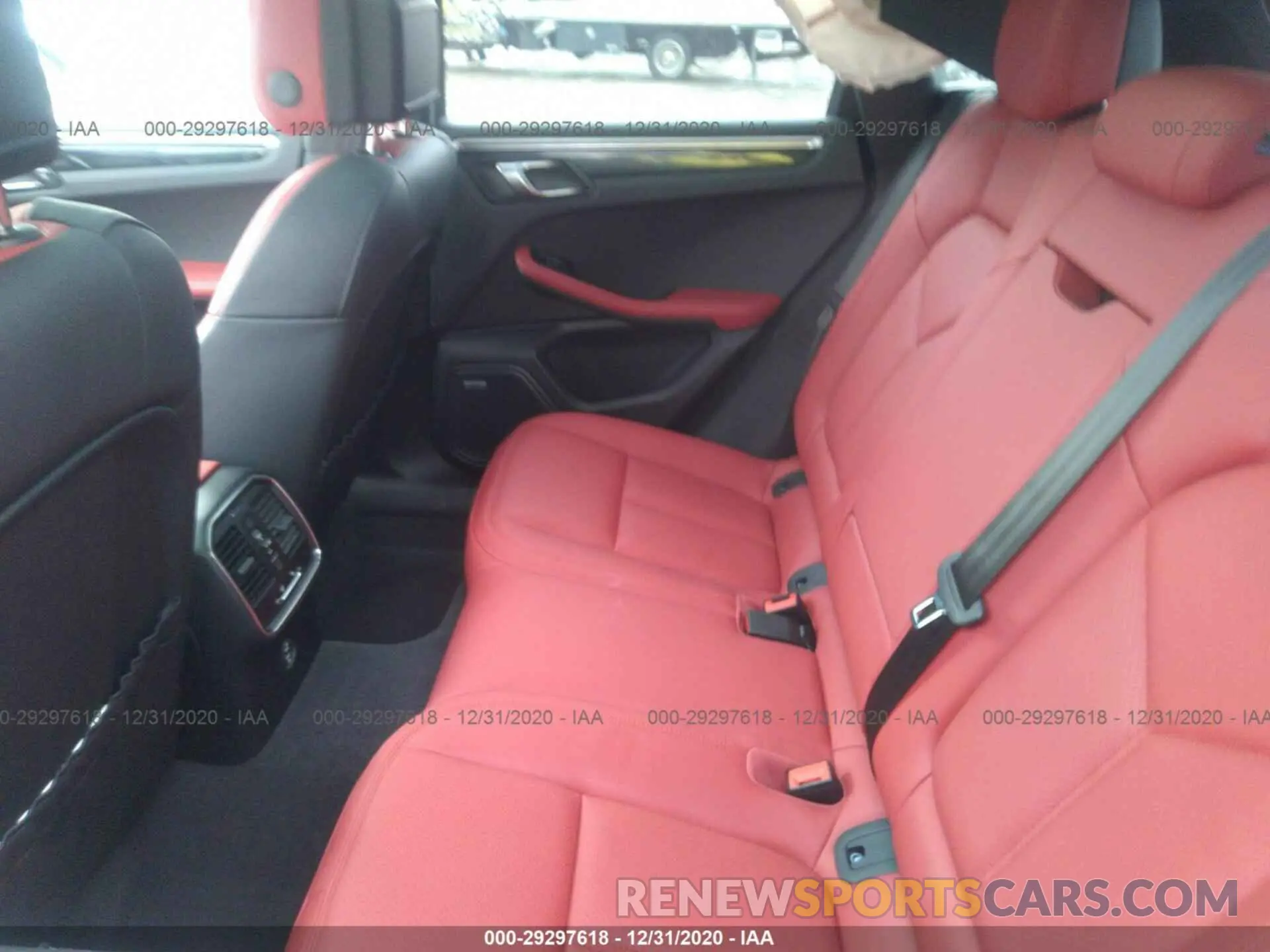 8 Photograph of a damaged car WP1AB2A57LLB31836 PORSCHE MACAN 2020