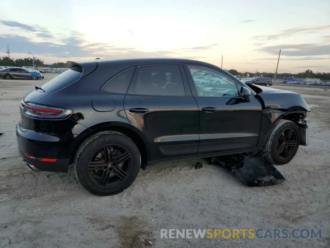 3 Фотография поврежденного автомобиля WP1AB2A58LLB30209 PORSCHE MACAN 2020