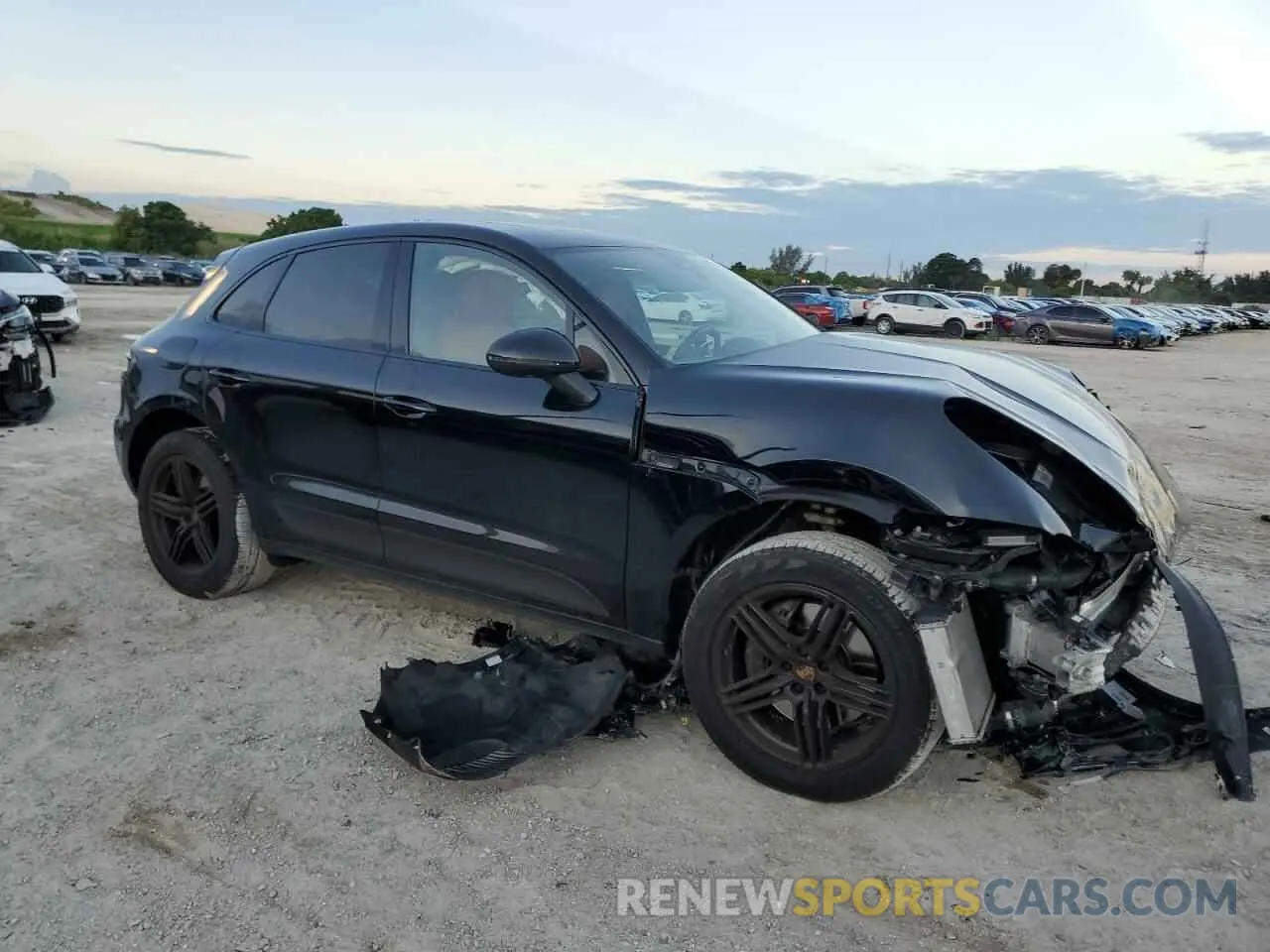 4 Фотография поврежденного автомобиля WP1AB2A58LLB30209 PORSCHE MACAN 2020