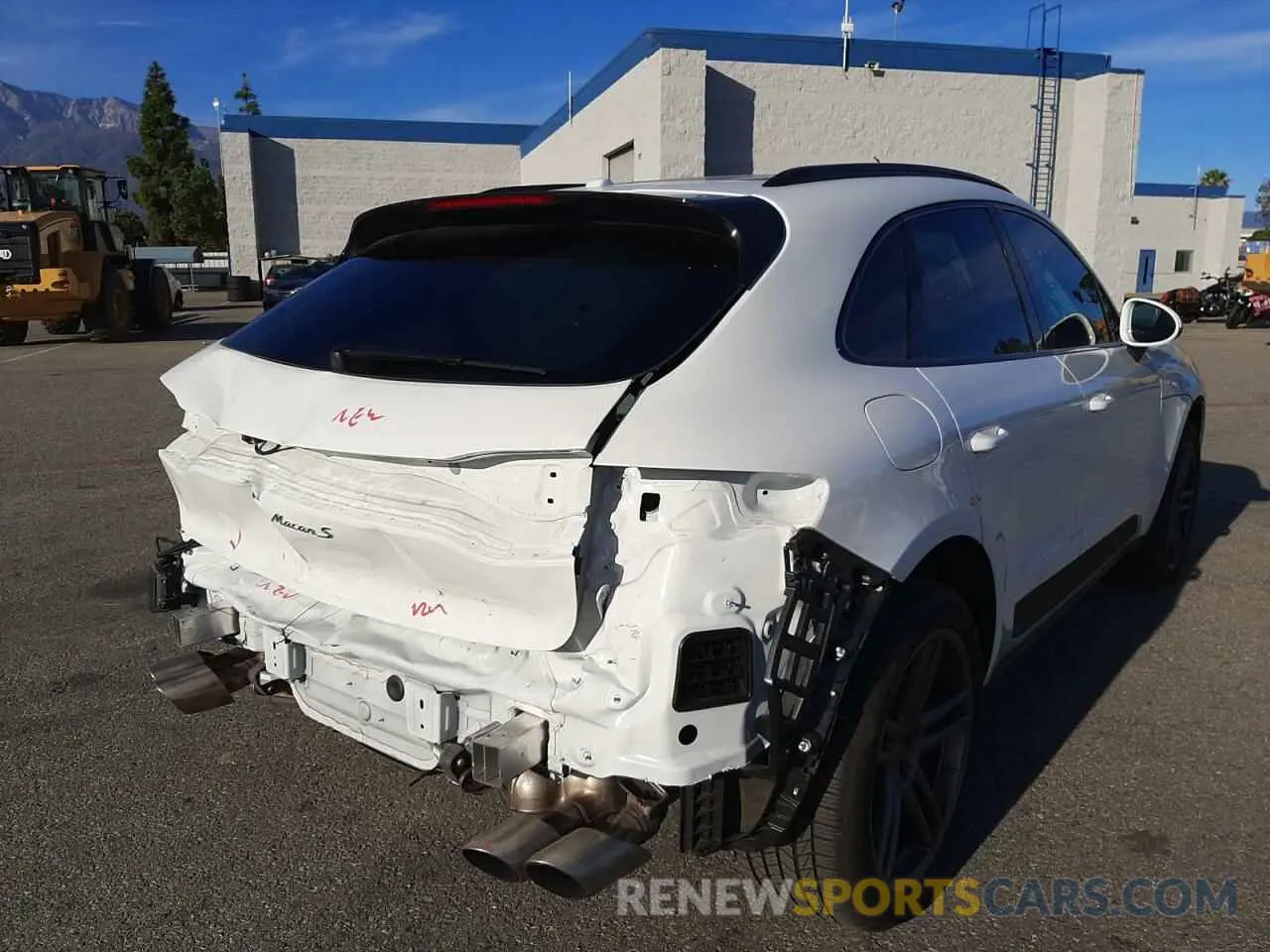 4 Photograph of a damaged car WP1AB2A59LLB37119 PORSCHE MACAN 2020