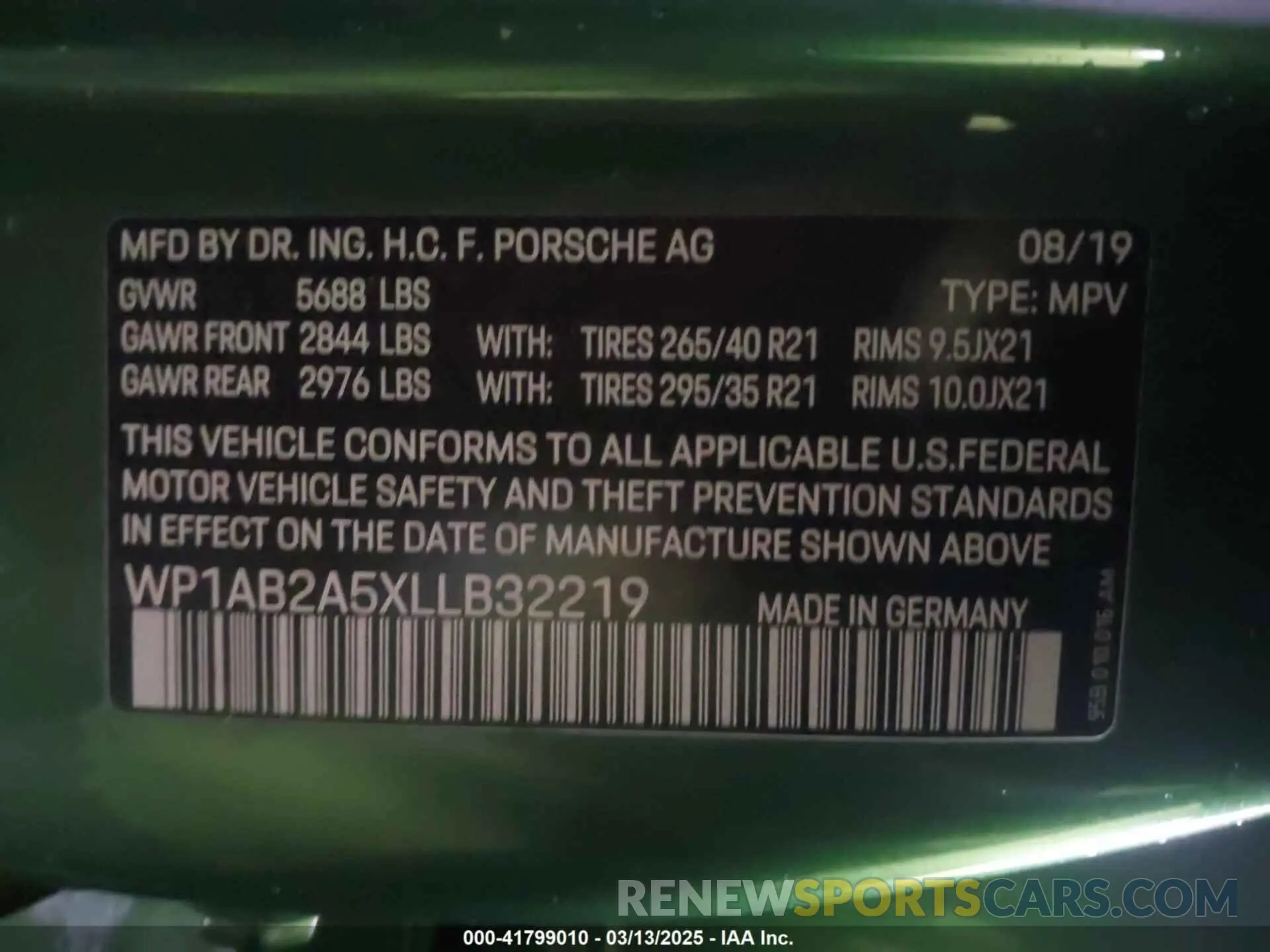 9 Photograph of a damaged car WP1AB2A5XLLB32219 PORSCHE MACAN 2020