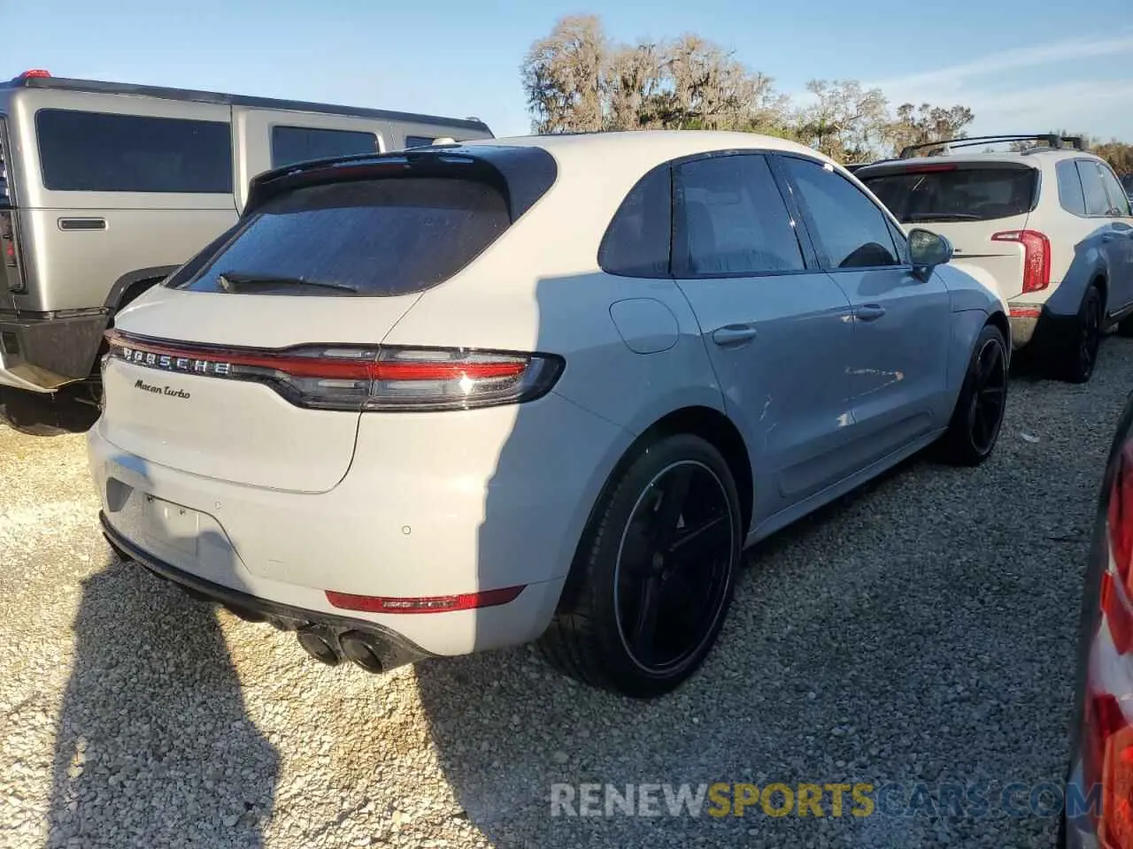 3 Photograph of a damaged car WP1AF2A57LLB60922 PORSCHE MACAN 2020