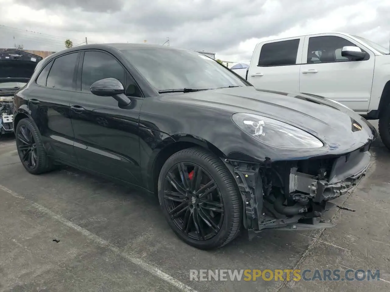 4 Photograph of a damaged car WP1AA2A51MLB07813 PORSCHE MACAN 2021