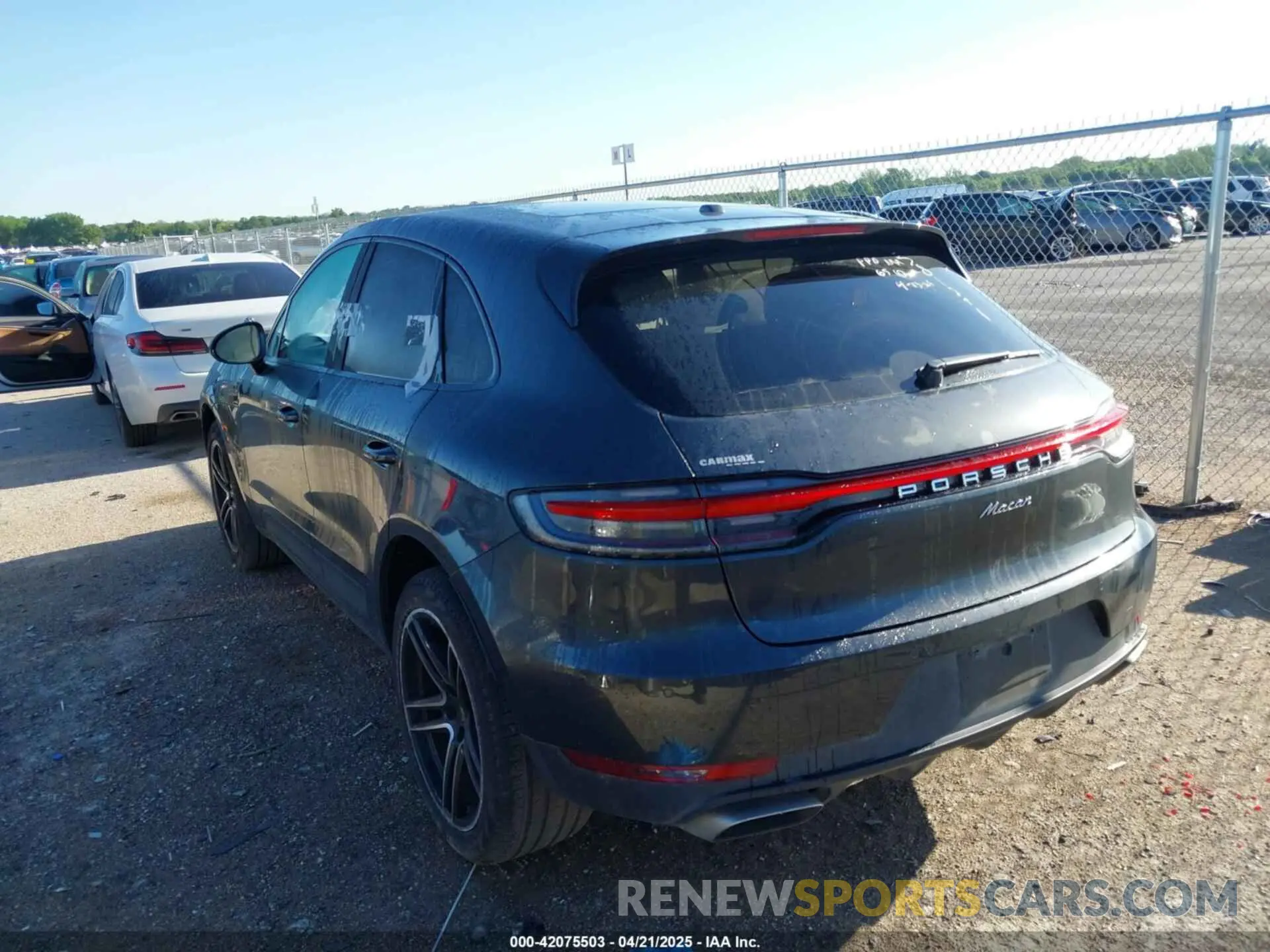 3 Фотография поврежденного автомобиля WP1AA2A52MLB09795 PORSCHE MACAN 2021
