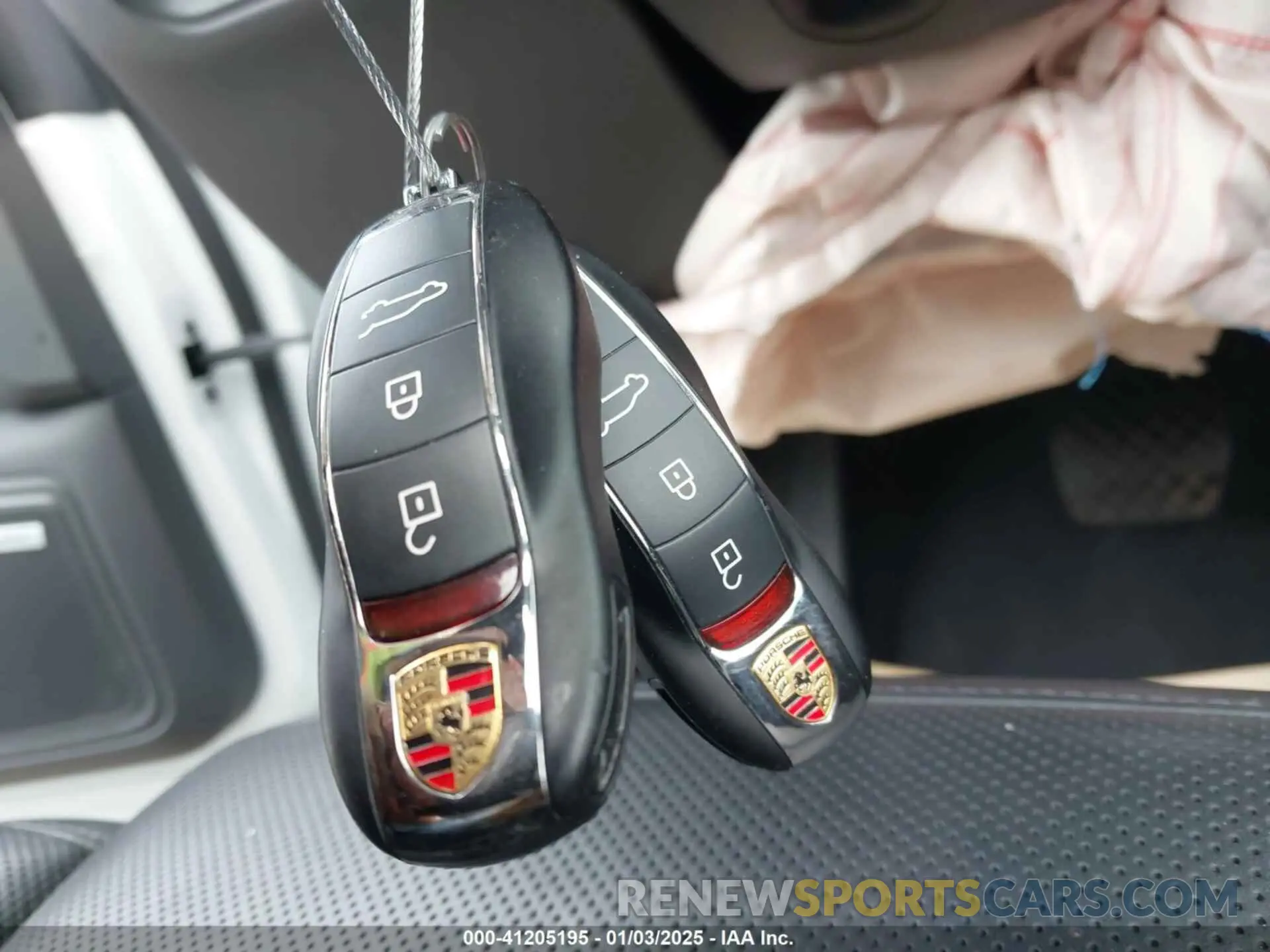 11 Photograph of a damaged car WP1AA2A53MLB04752 PORSCHE MACAN 2021