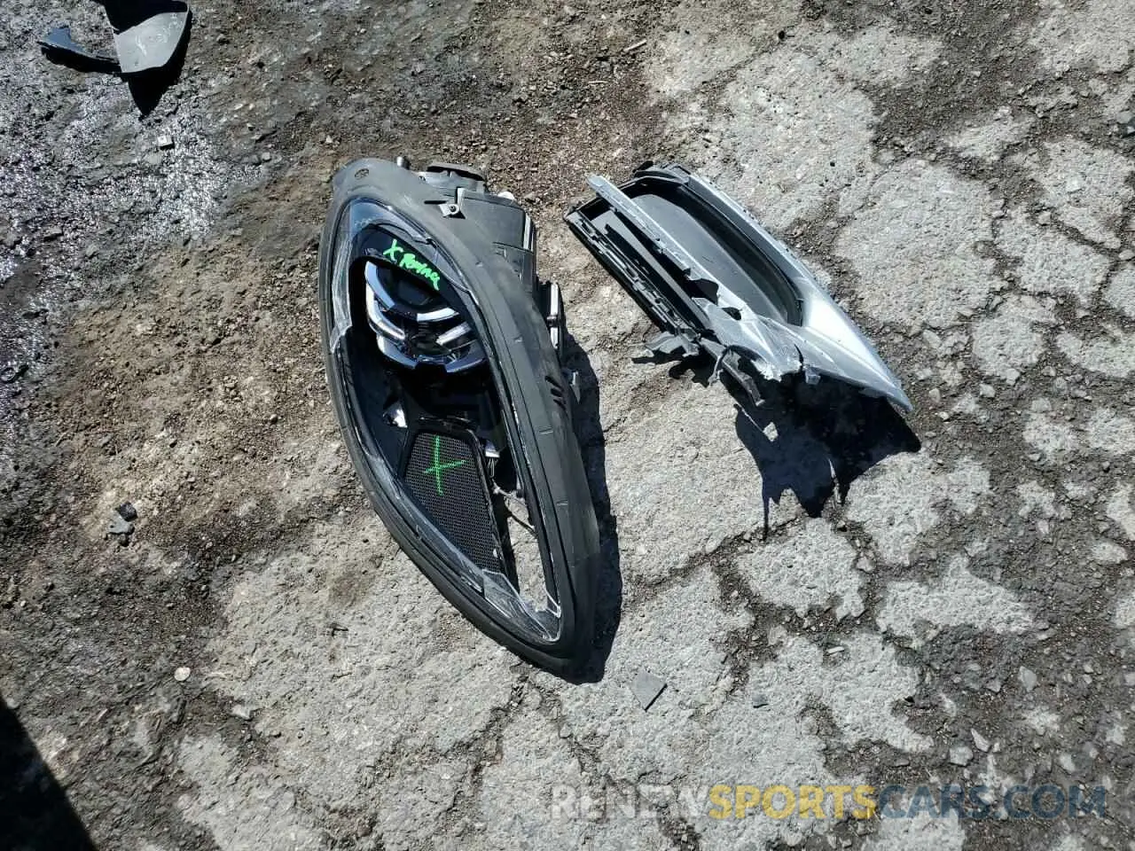 13 Photograph of a damaged car WP1AA2A53MLB08817 PORSCHE MACAN 2021