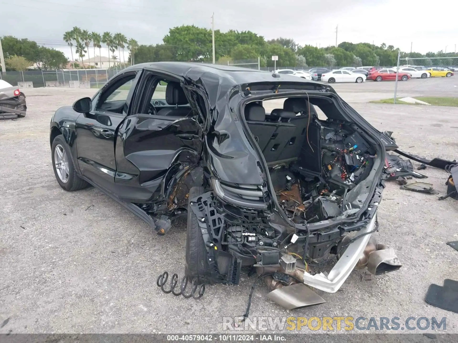6 Photograph of a damaged car WP1AA2A54MLB02587 PORSCHE MACAN 2021