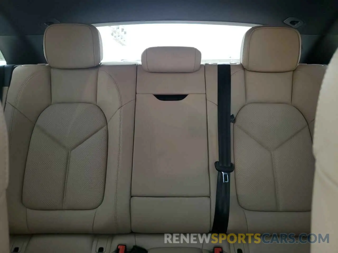 10 Photograph of a damaged car WP1AA2A55MLB02694 PORSCHE MACAN 2021