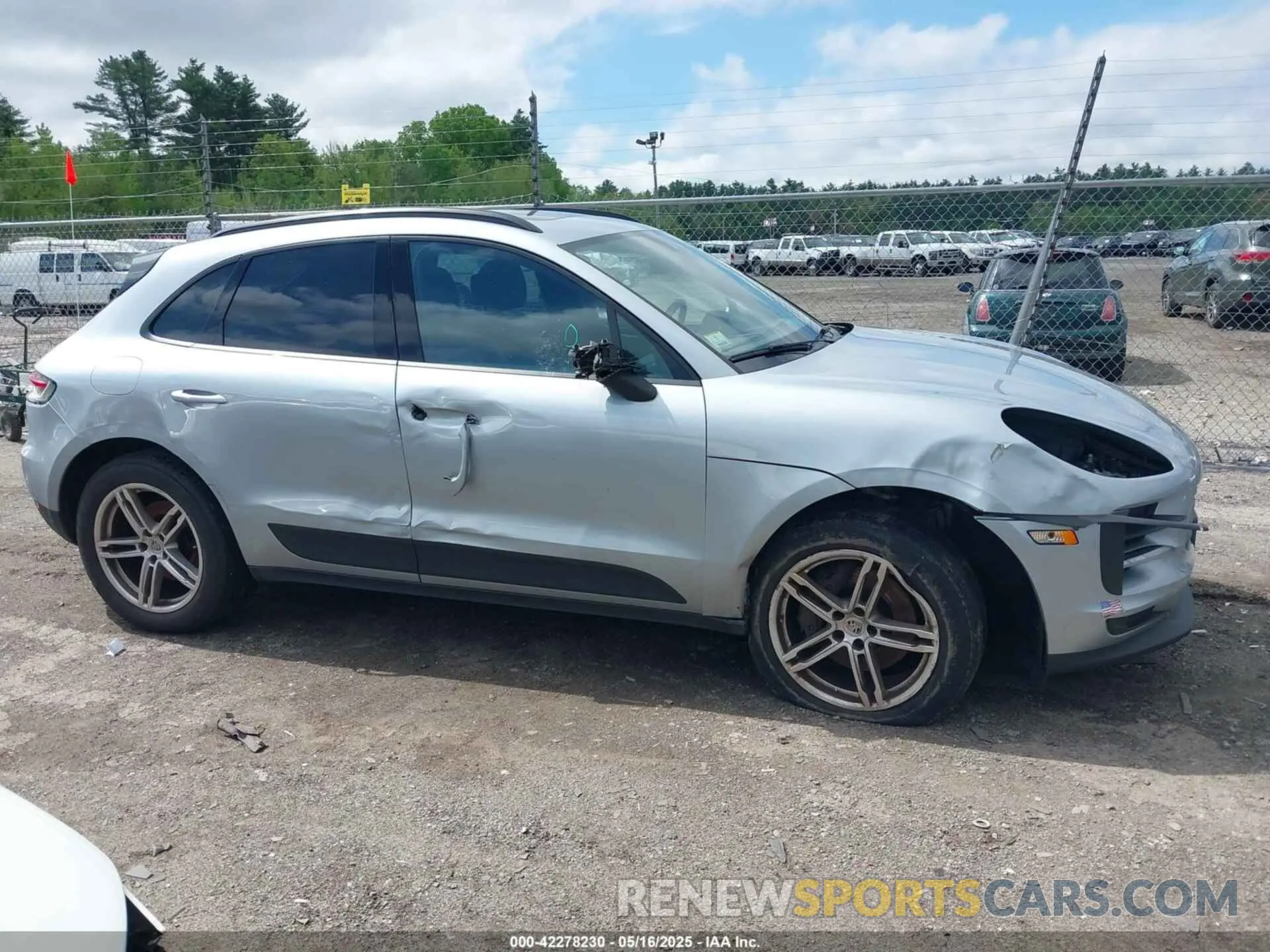 14 Фотография поврежденного автомобиля WP1AA2A55MLB14277 PORSCHE MACAN 2021