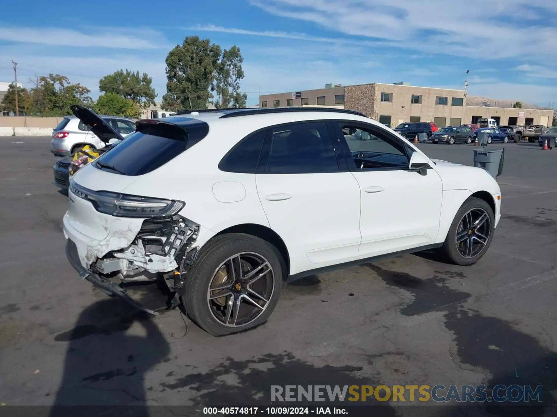 4 Photograph of a damaged car WP1AA2A55MLB16420 PORSCHE MACAN 2021