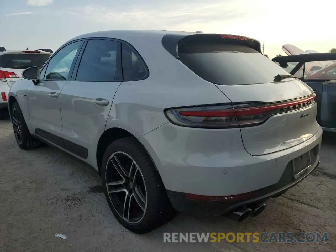 2 Фотография поврежденного автомобиля WP1AA2A57MLB00199 PORSCHE MACAN 2021