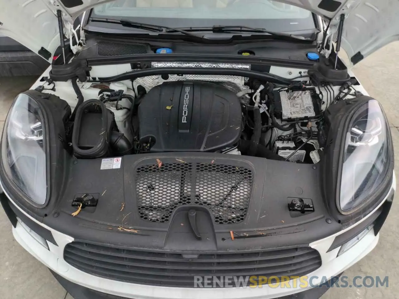 11 Photograph of a damaged car WP1AA2A57MLB06939 PORSCHE MACAN 2021