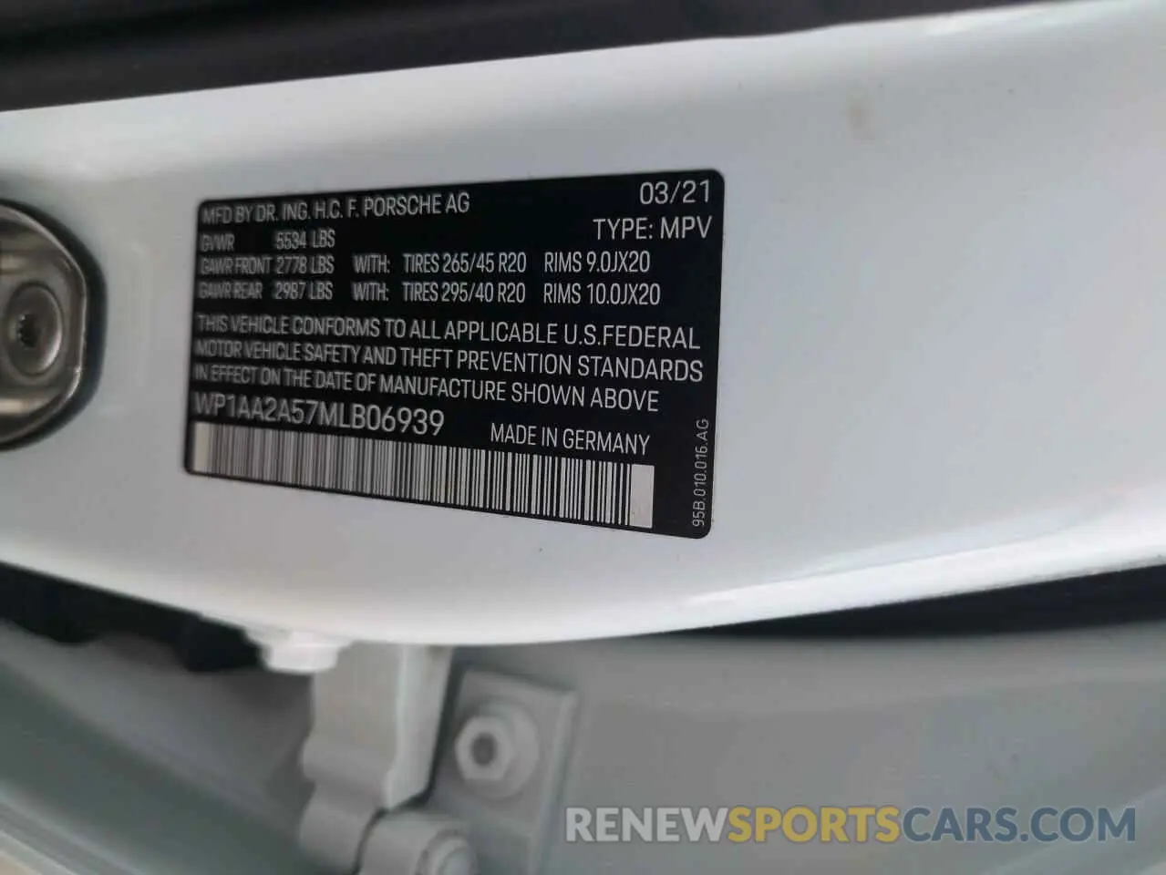 13 Photograph of a damaged car WP1AA2A57MLB06939 PORSCHE MACAN 2021
