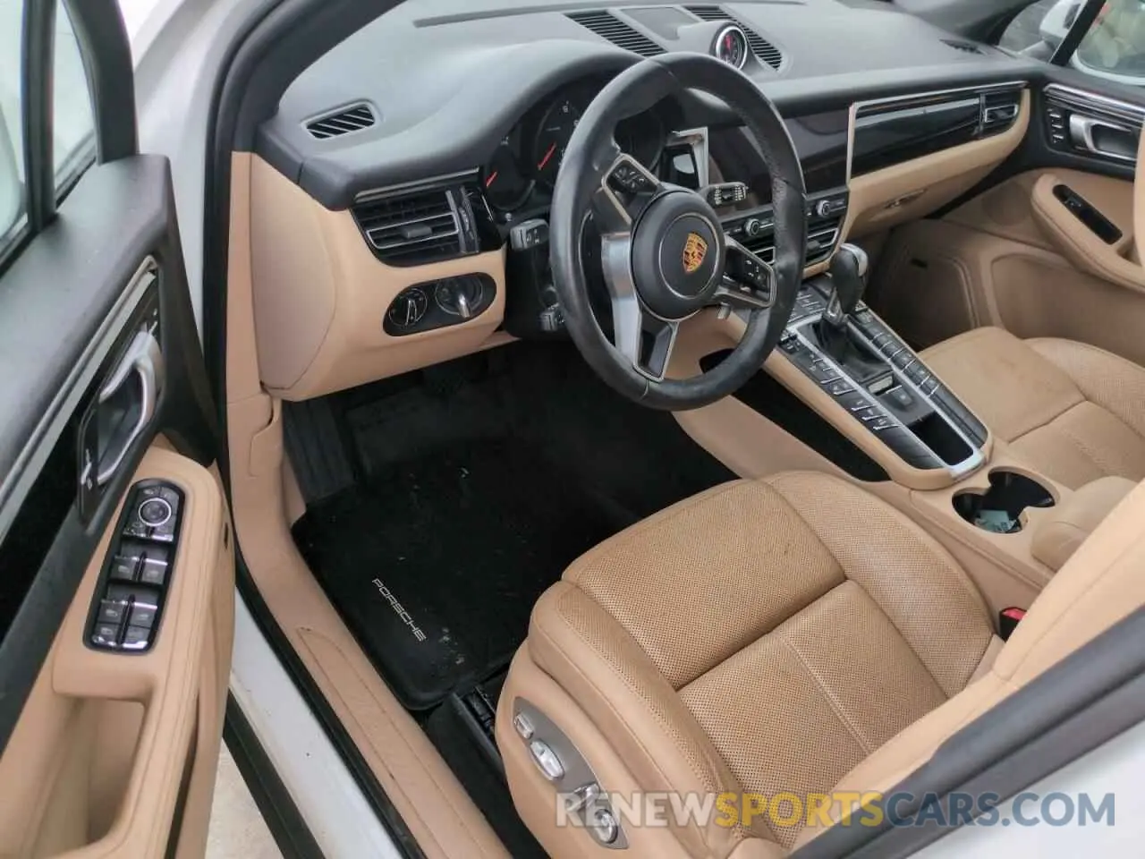 8 Photograph of a damaged car WP1AA2A57MLB06939 PORSCHE MACAN 2021