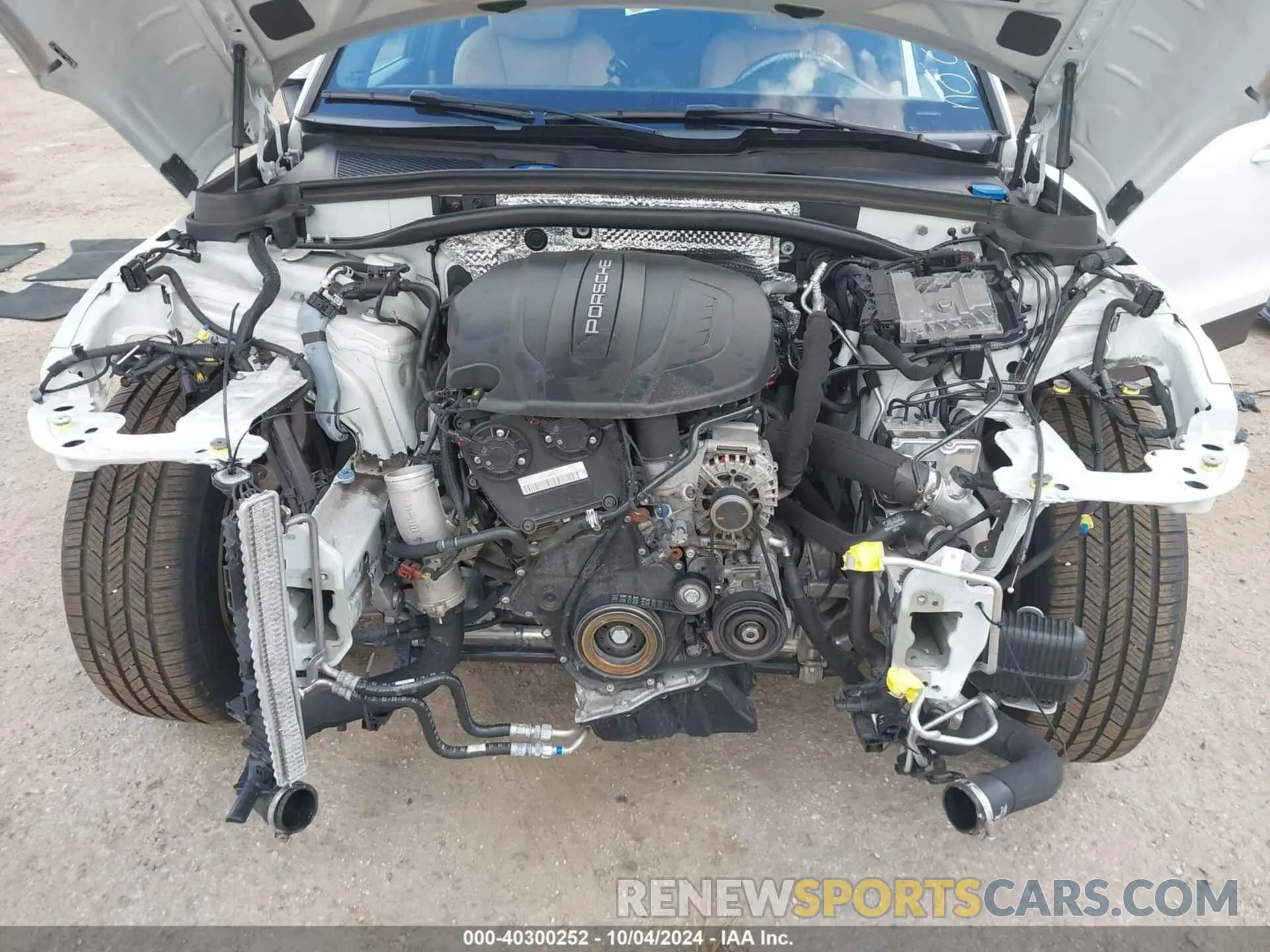 10 Photograph of a damaged car WP1AA2A58MLB17349 PORSCHE MACAN 2021