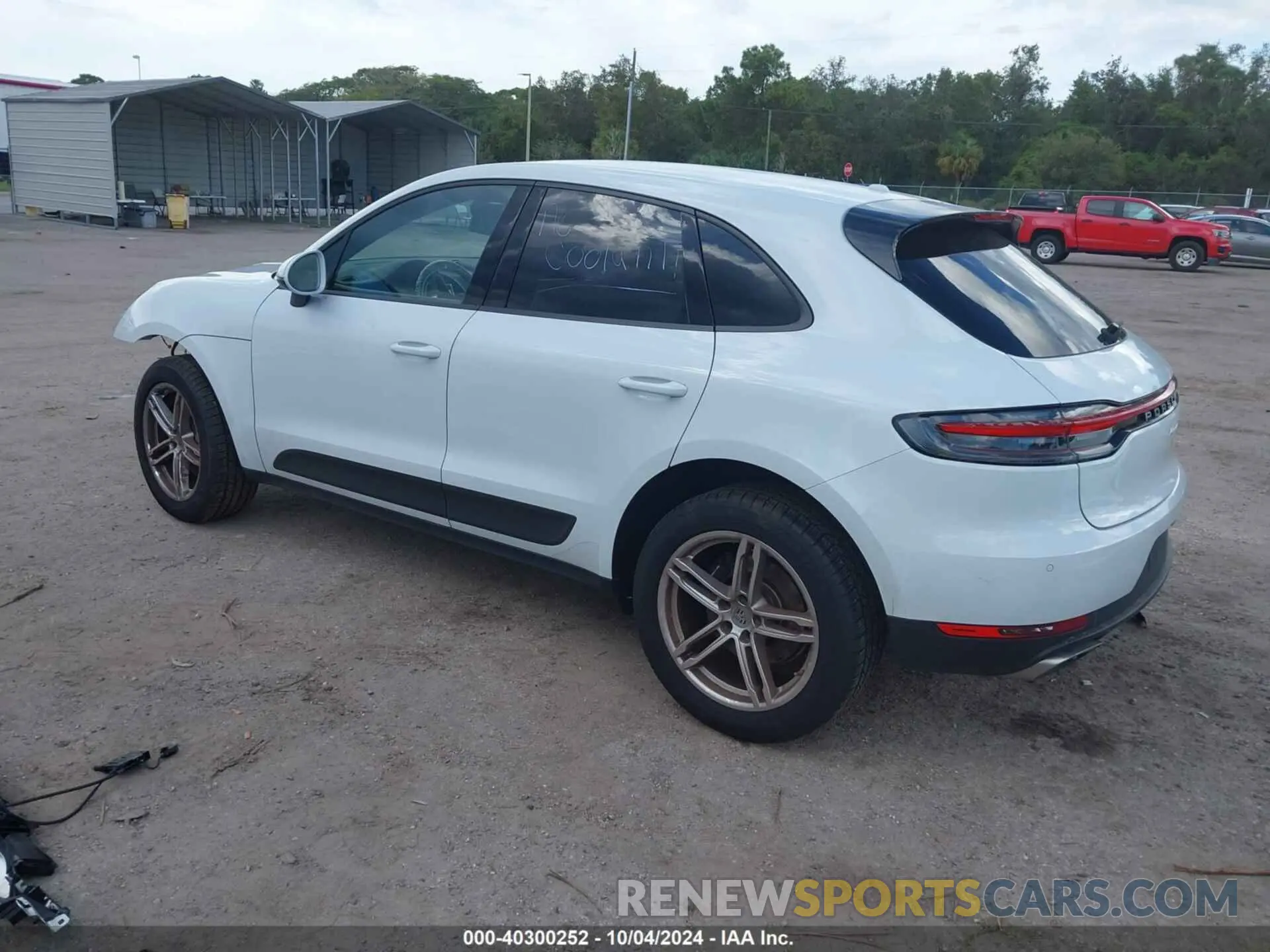 3 Photograph of a damaged car WP1AA2A58MLB17349 PORSCHE MACAN 2021