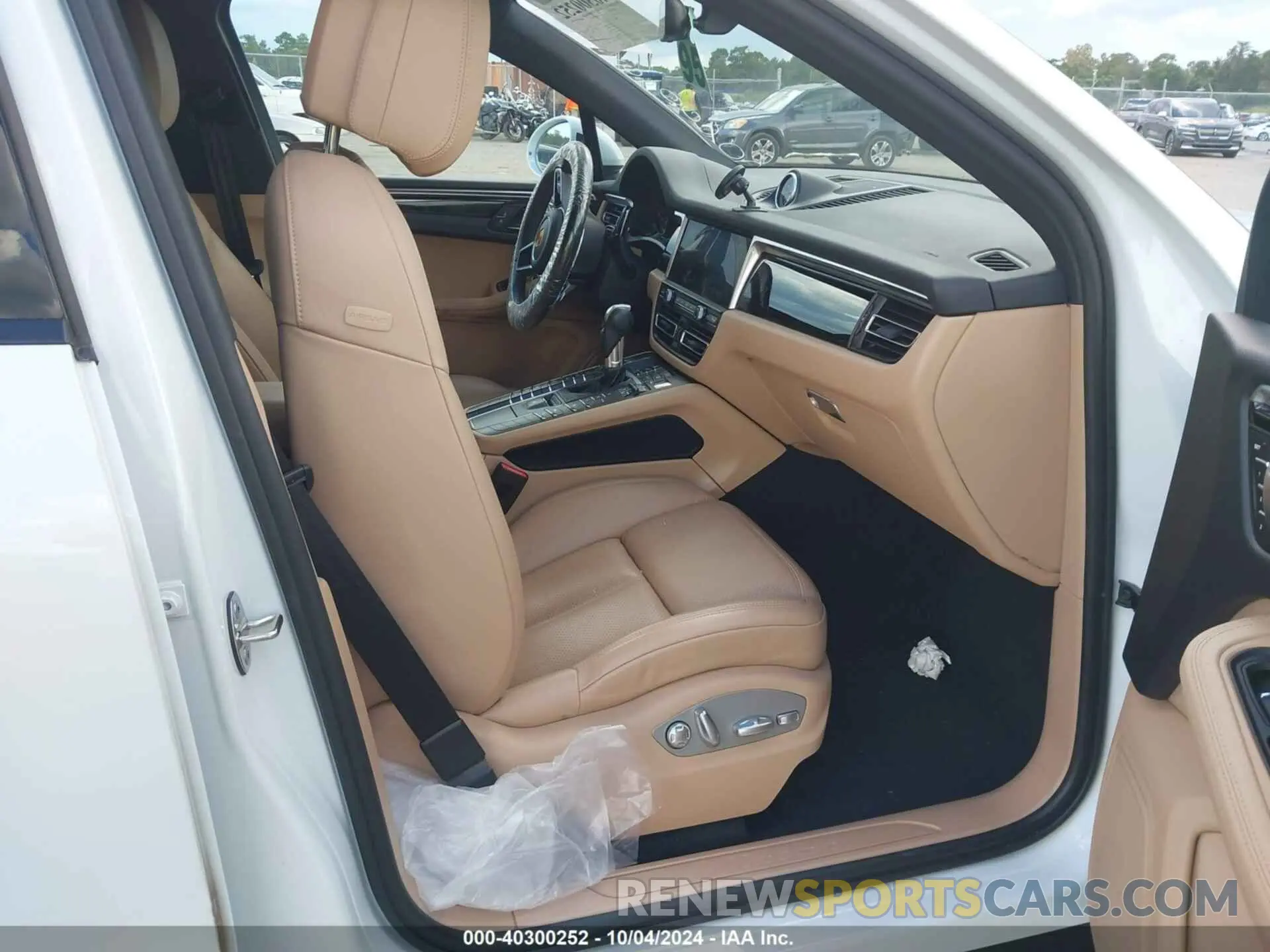 5 Photograph of a damaged car WP1AA2A58MLB17349 PORSCHE MACAN 2021