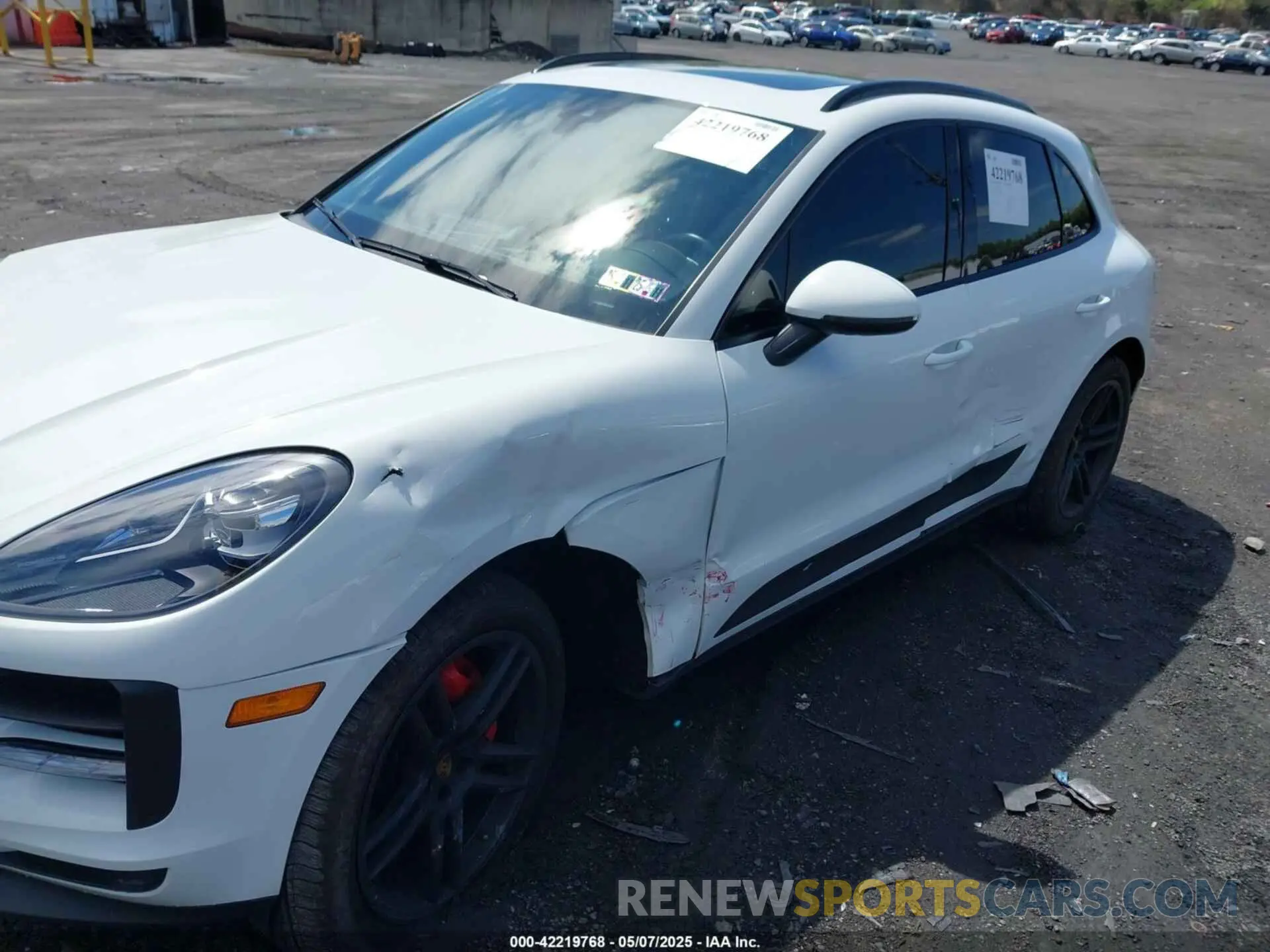 6 Photograph of a damaged car WP1AA2A59MLB10281 PORSCHE MACAN 2021