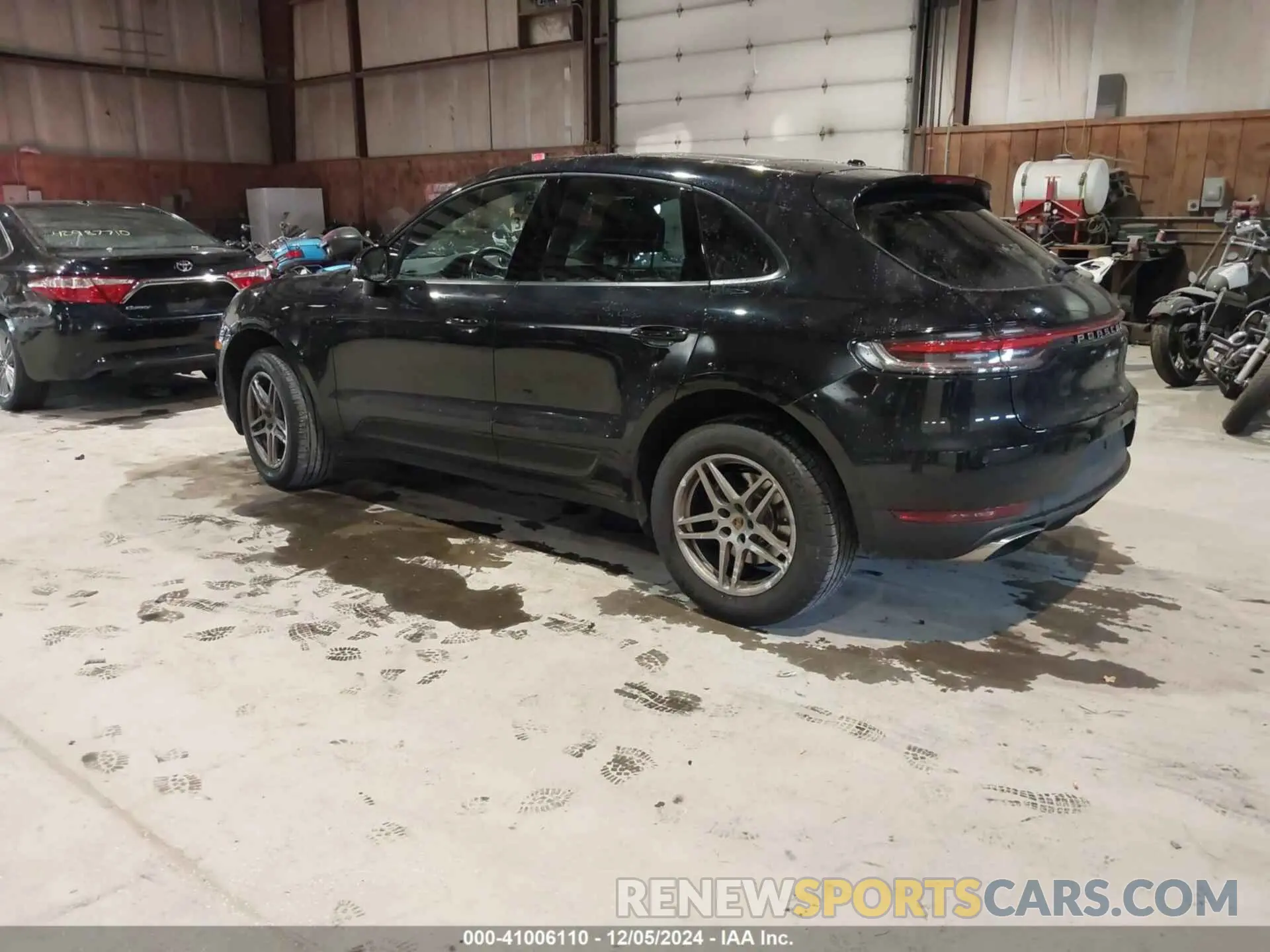3 Photograph of a damaged car WP1AA2A59MLB11415 PORSCHE MACAN 2021