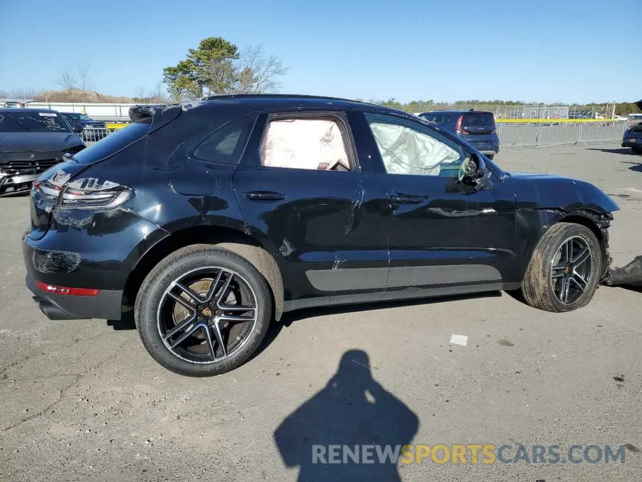 3 Фотография поврежденного автомобиля WP1AB2A50MLB37009 PORSCHE MACAN 2021