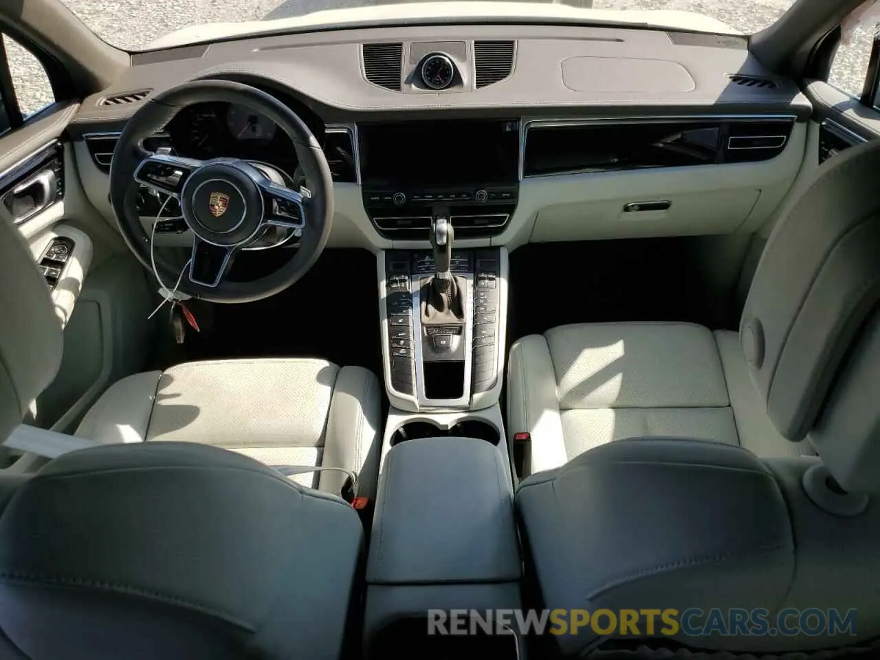 8 Photograph of a damaged car WP1AB2A52MLB32748 PORSCHE MACAN 2021