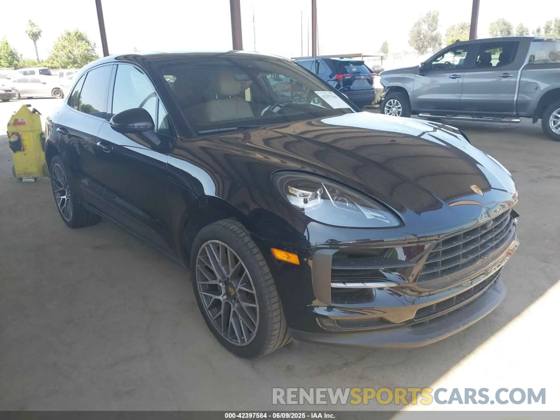 1 Фотография поврежденного автомобиля WP1AB2A54MLB37840 PORSCHE MACAN 2021