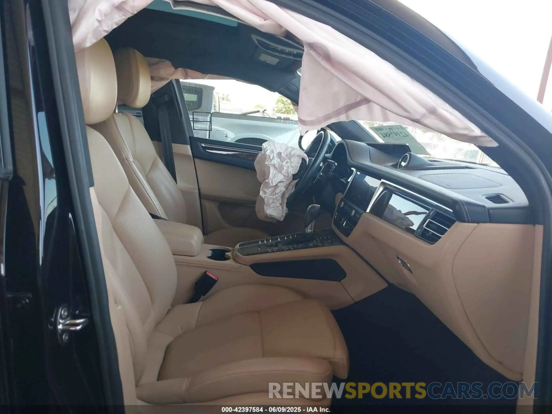 5 Фотография поврежденного автомобиля WP1AB2A54MLB37840 PORSCHE MACAN 2021